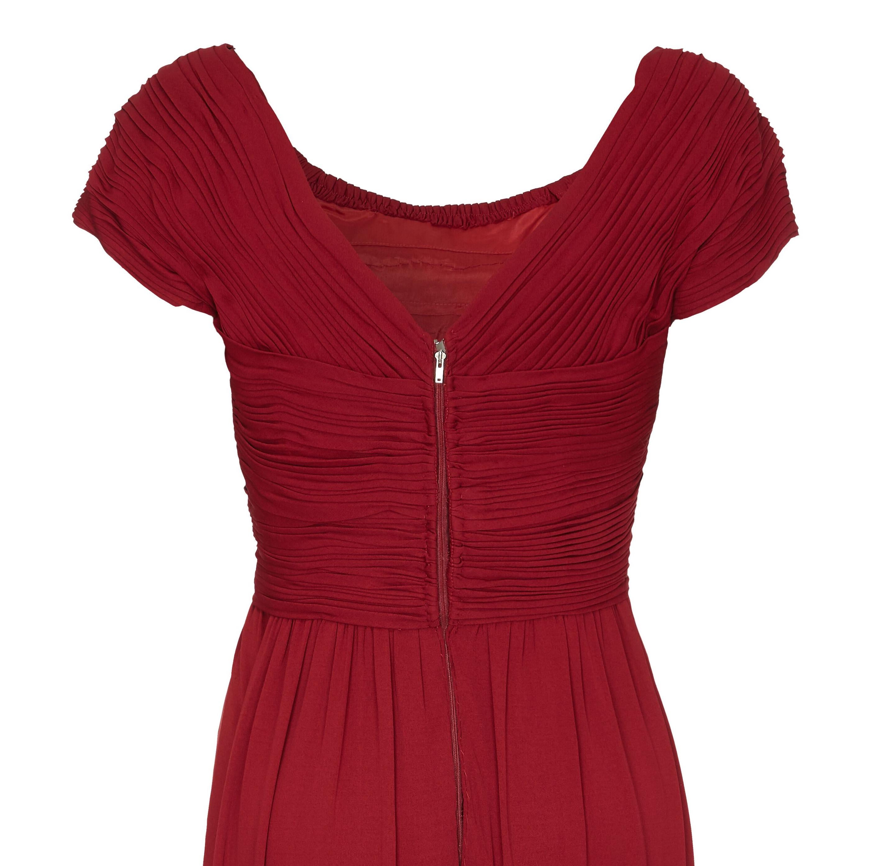 Vintage Harrods 1950s Burgundy Silk Jersey Dress With Pleated Bodice In Excellent Condition In London, GB