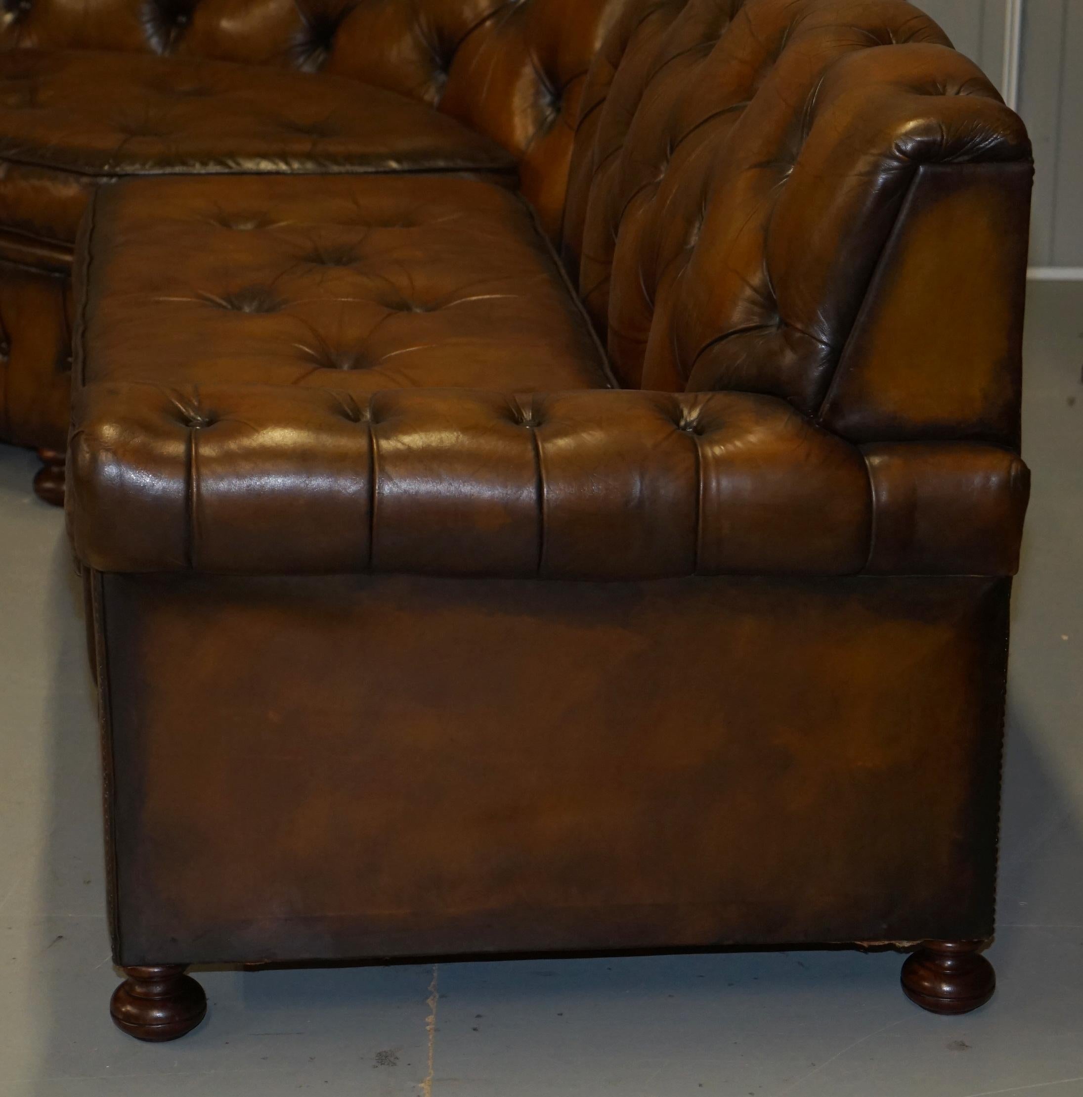 Vintage Harrods Chesterfield Hand Dyed Cigar Brown Leather Corner Sofa Walnut For Sale 7