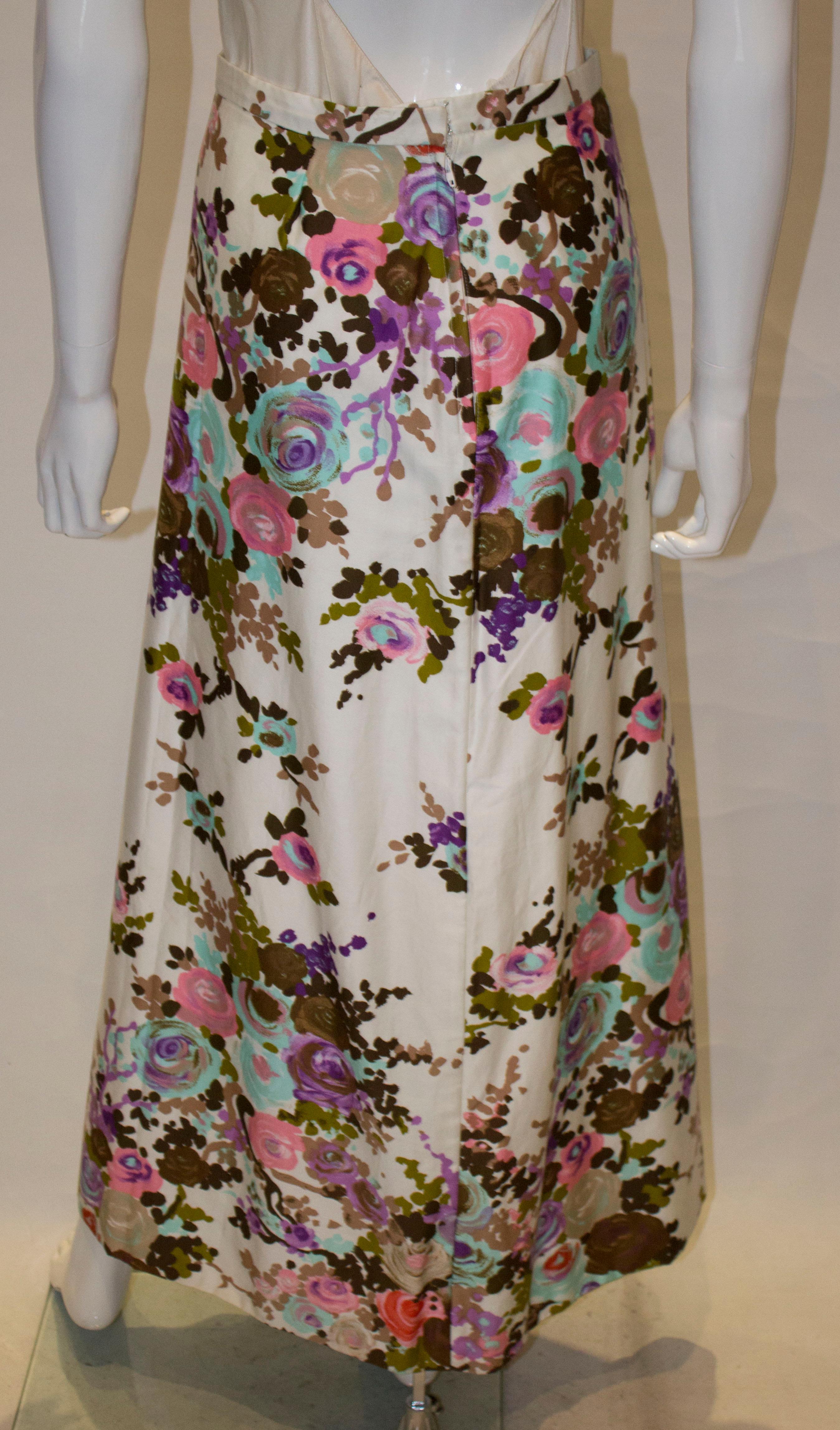 Vintage Harrods Floral Skirt In Good Condition For Sale In London, GB