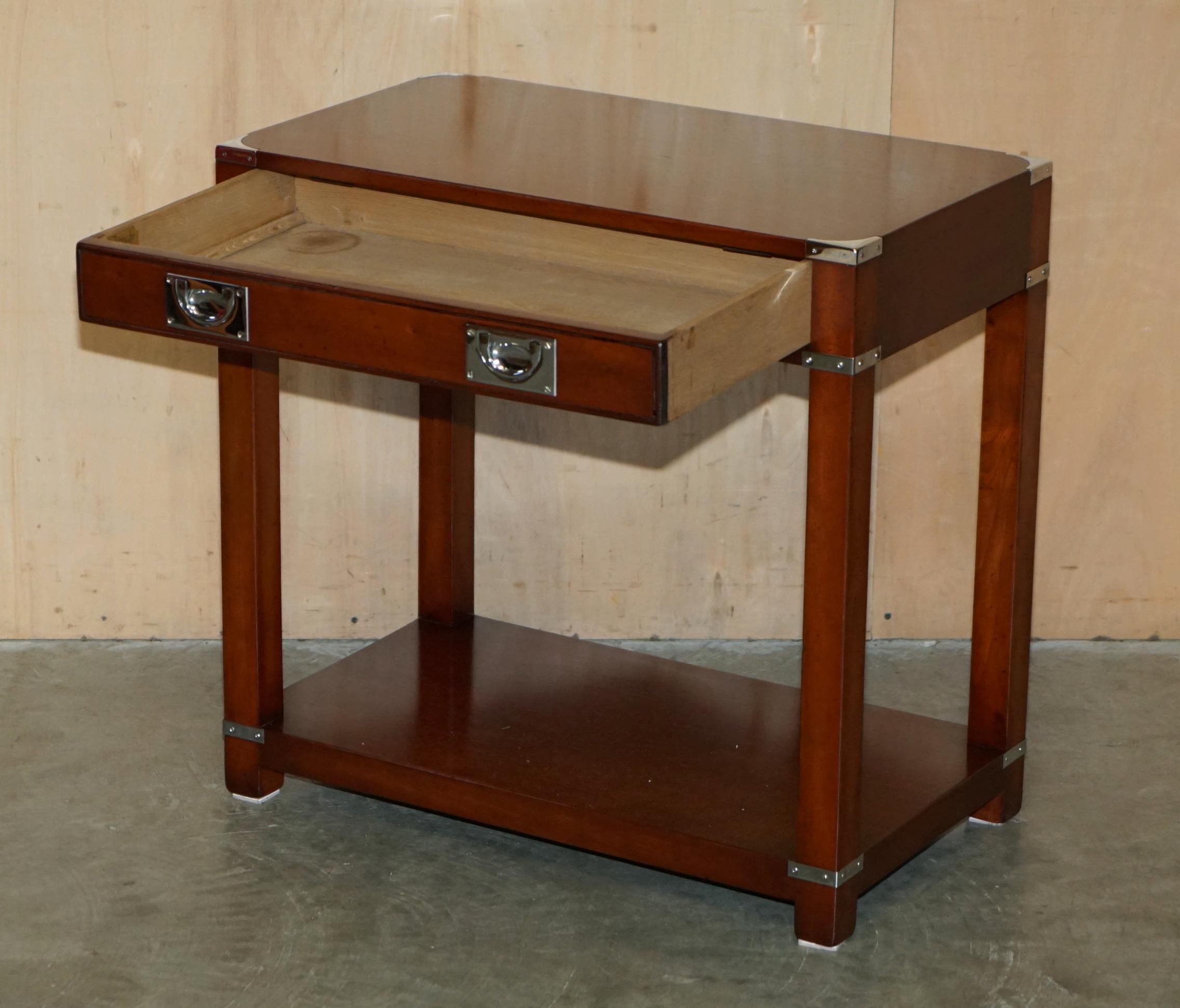 ViNTAGE HARRODS LONDON KENNEDY TAVOLO A CASSETTI SINGOLI PER LA CAMPAGNA MILITARE in vendita 1