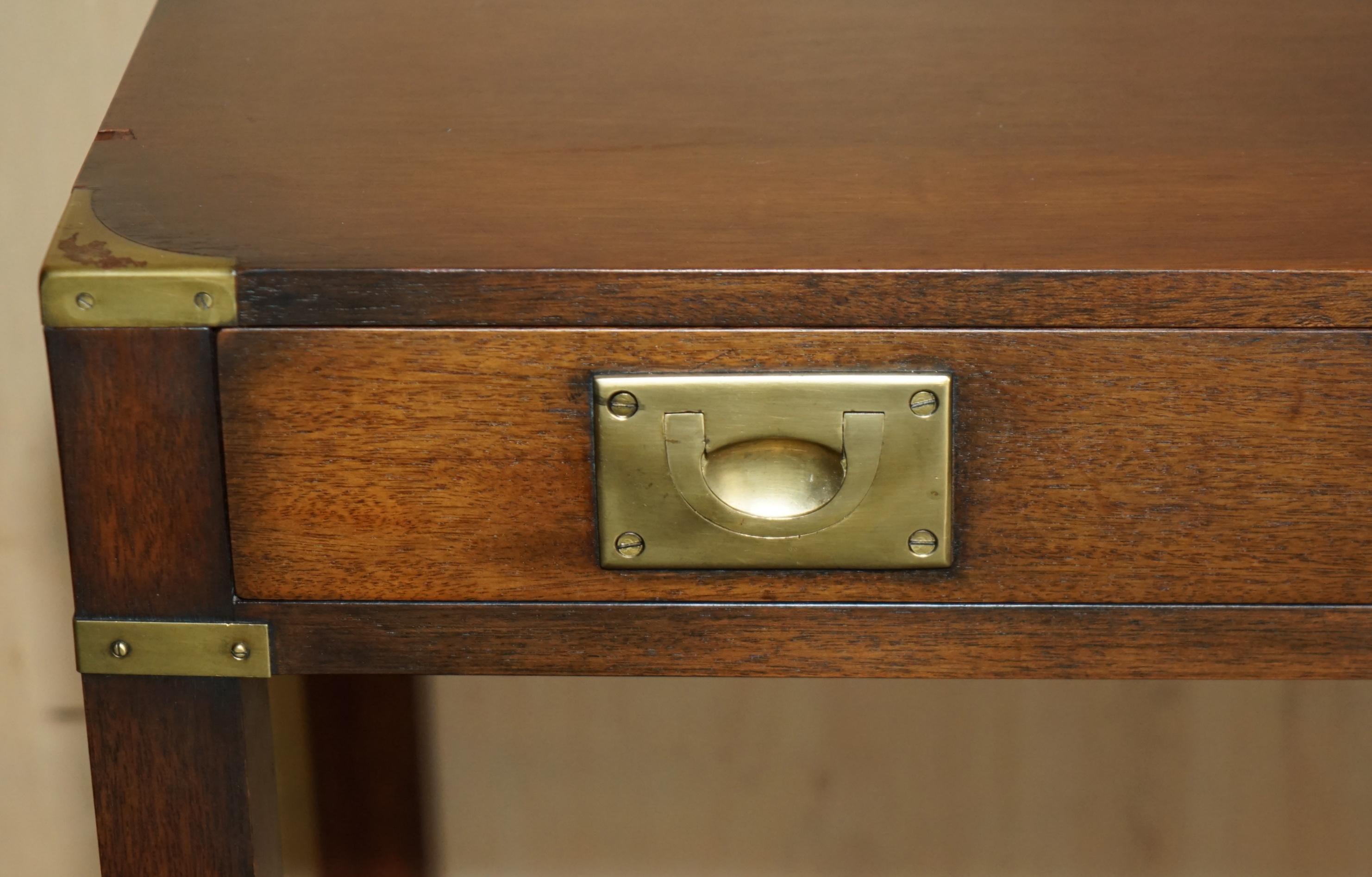 Hand-Crafted ViNTAGE HARRODS LONDON KENNEDY TWIN DRAWER MILITARY CAMPAIGN CONSOLE TABLE For Sale
