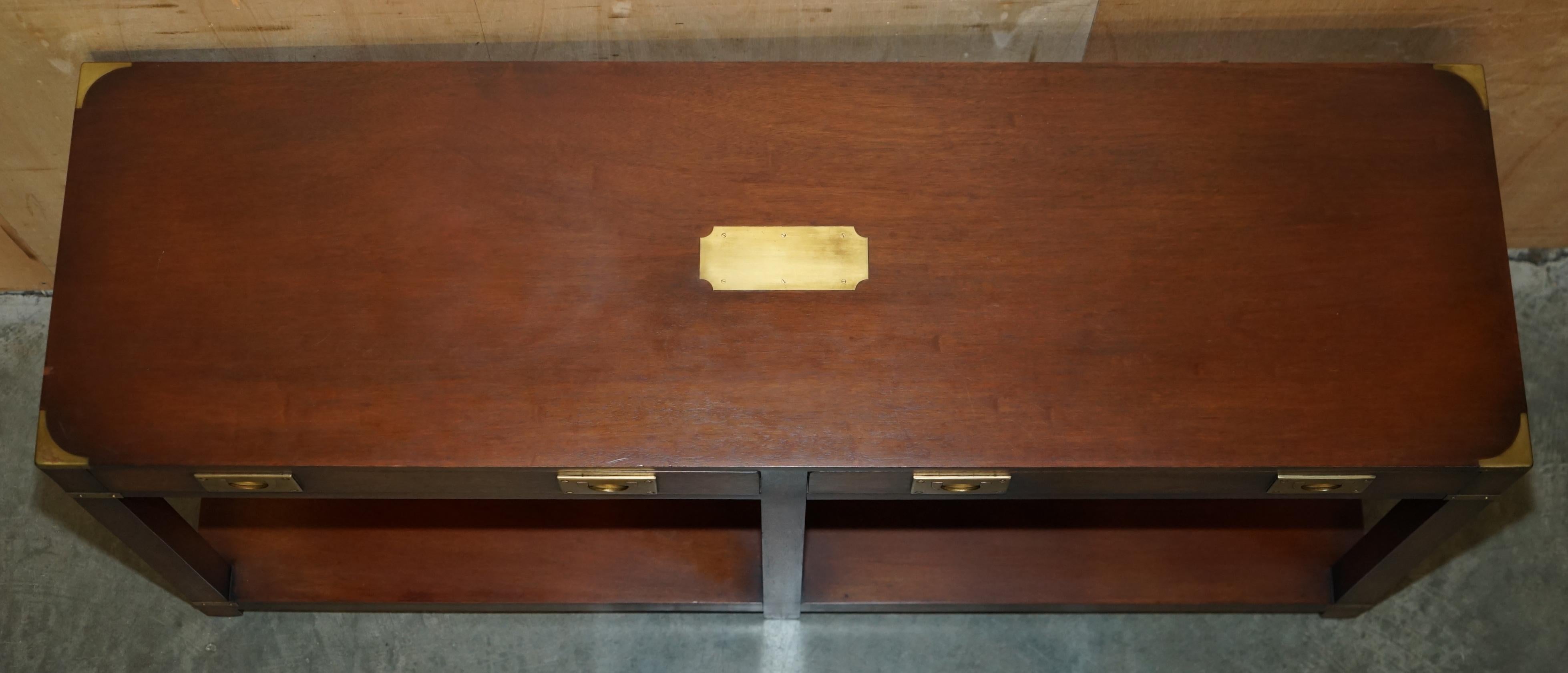 ViNTAGE HARRODS LONDON KENNEDY TWIN DRAWER MILITARY CAMPAIGN CONSOLE TABLE For Sale 1
