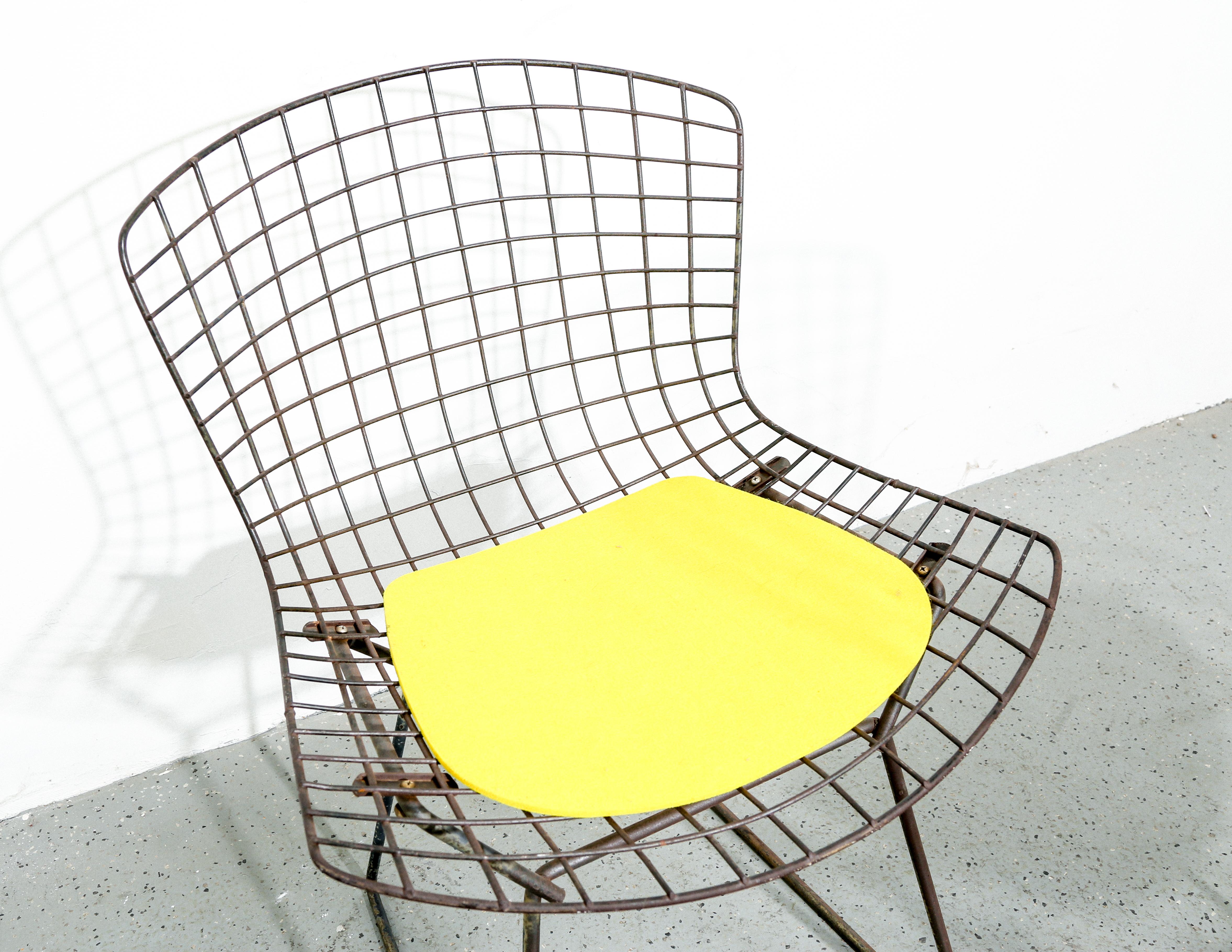Mid-Century Modern Set of 4 Vintage Harry Bertoia Chairs with Yellow Seat Cushions for Knoll