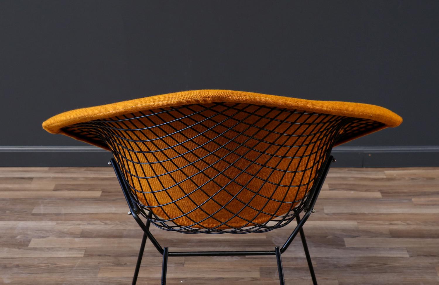 Mid-20th Century Expertly Restored - Vintage Harry Bertoia Diamond Wire Chair for Knoll For Sale