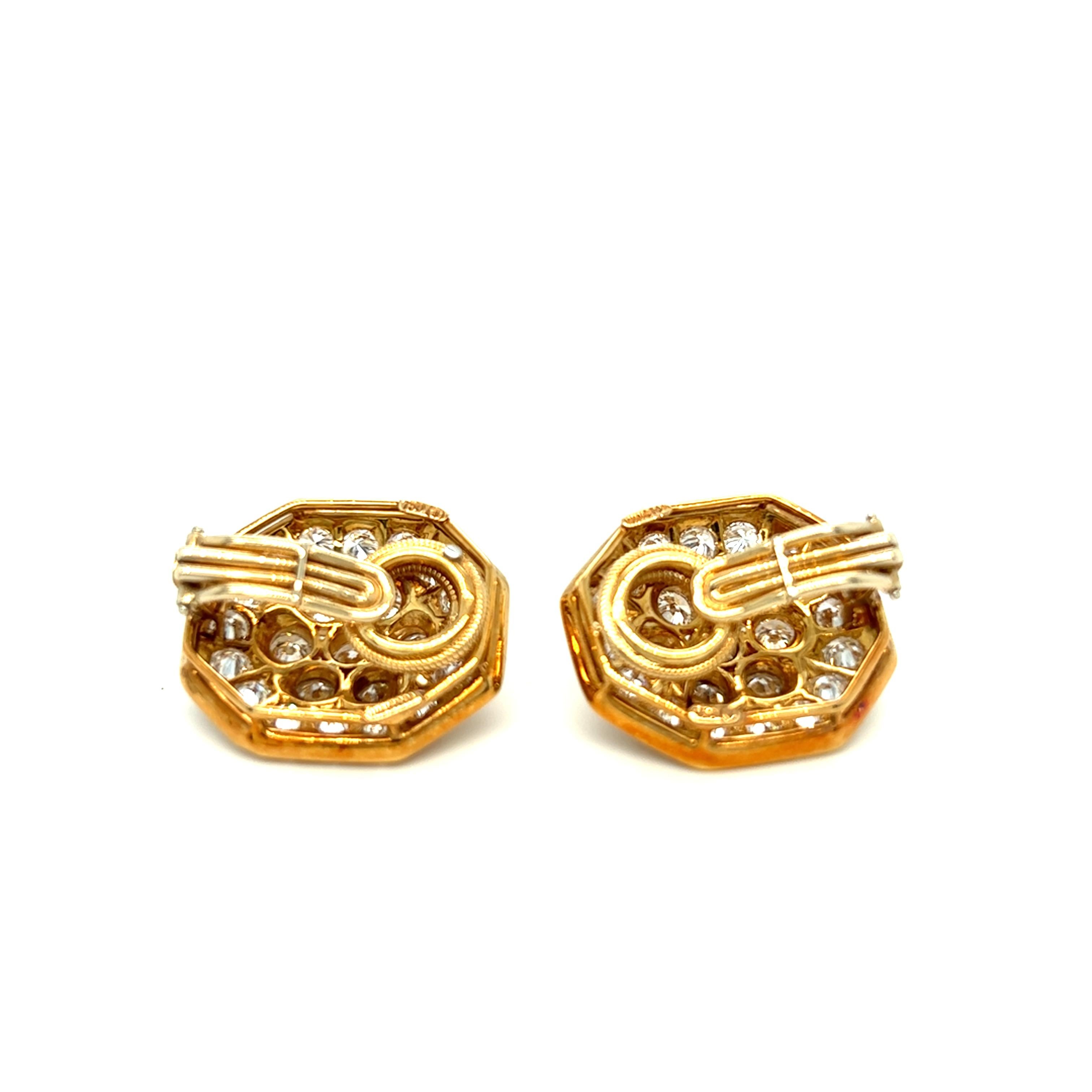 Vintage Harry Winston Cluster Diamond Clip on Earrings 18K Yellow Gold 1