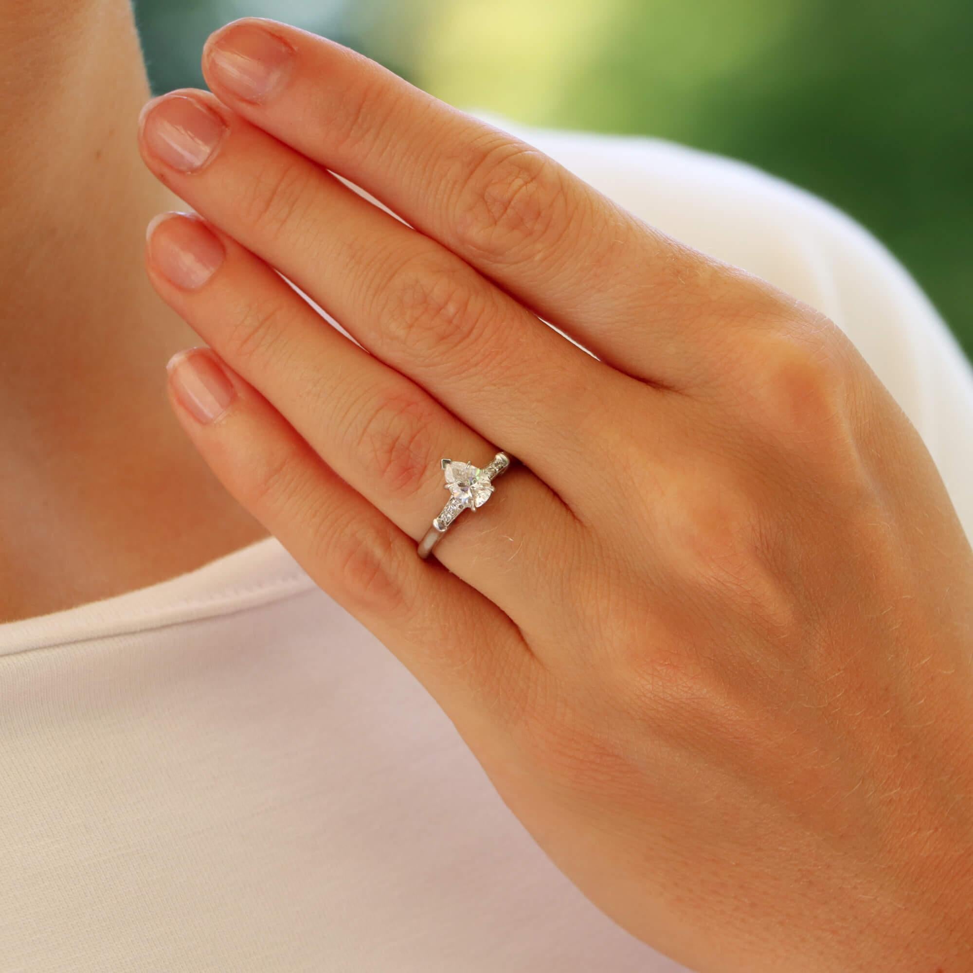 Harry Winston Pear-Shaped Diamond Ring | FORTUNA
