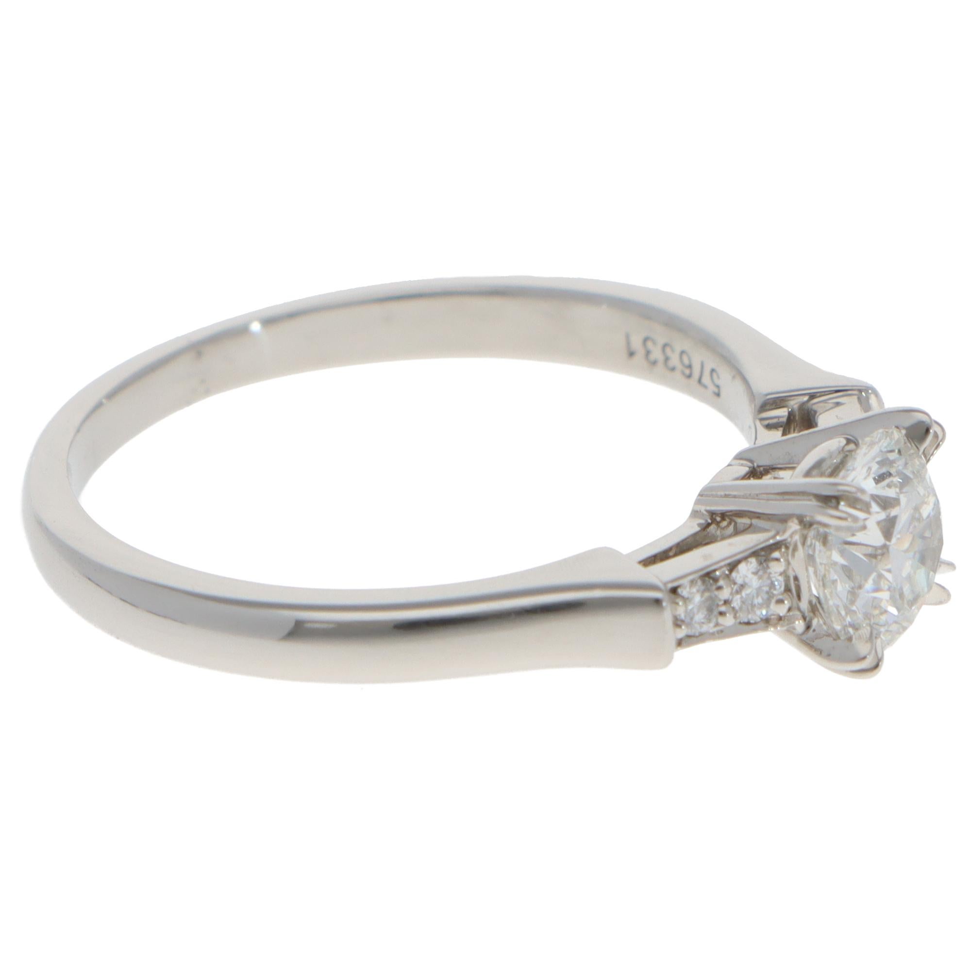 Vintage Harry Winston GIA Certified Tryst Diamond Ring in Platinum In Excellent Condition In London, GB