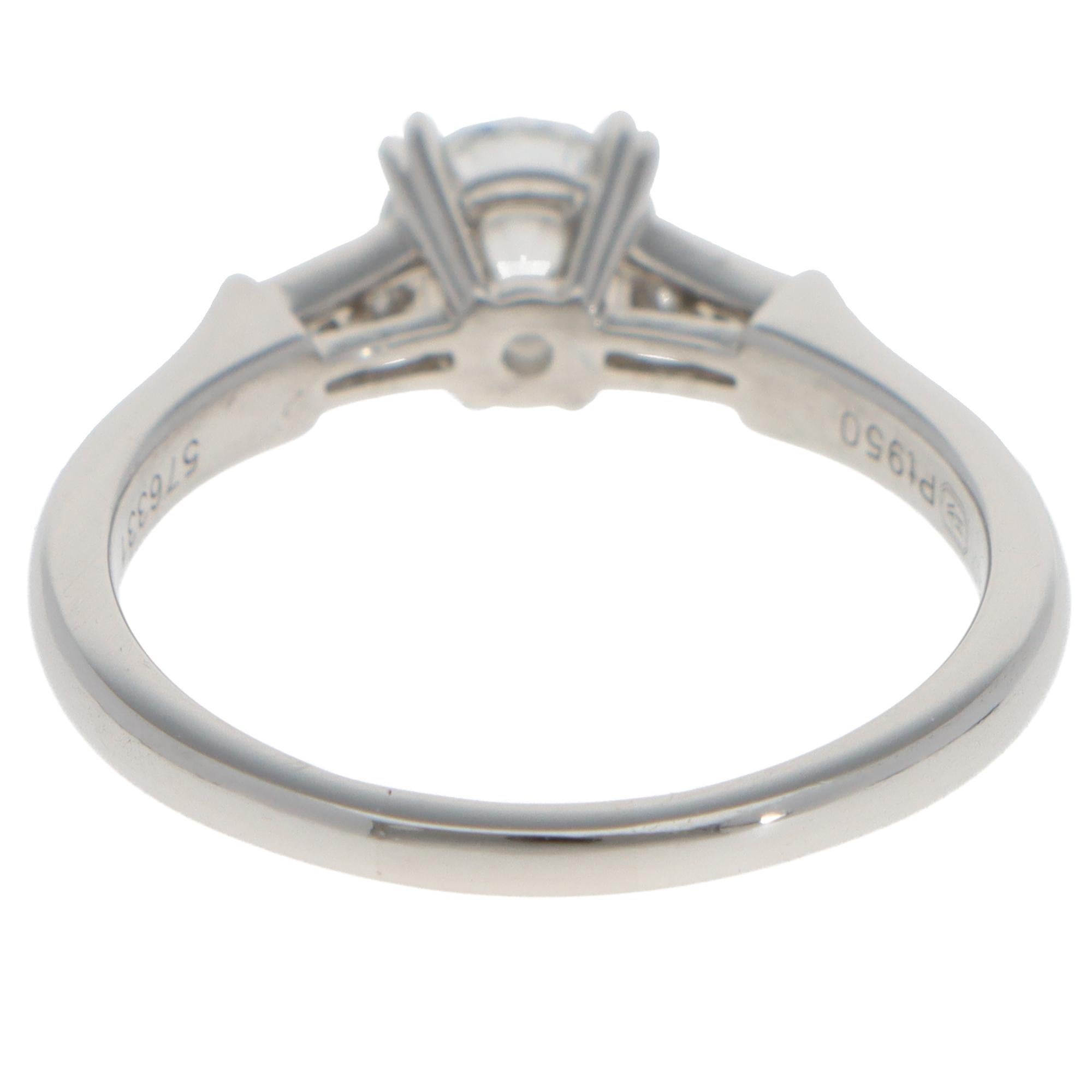 Women's or Men's Vintage Harry Winston GIA Certified Tryst Diamond Ring in Platinum