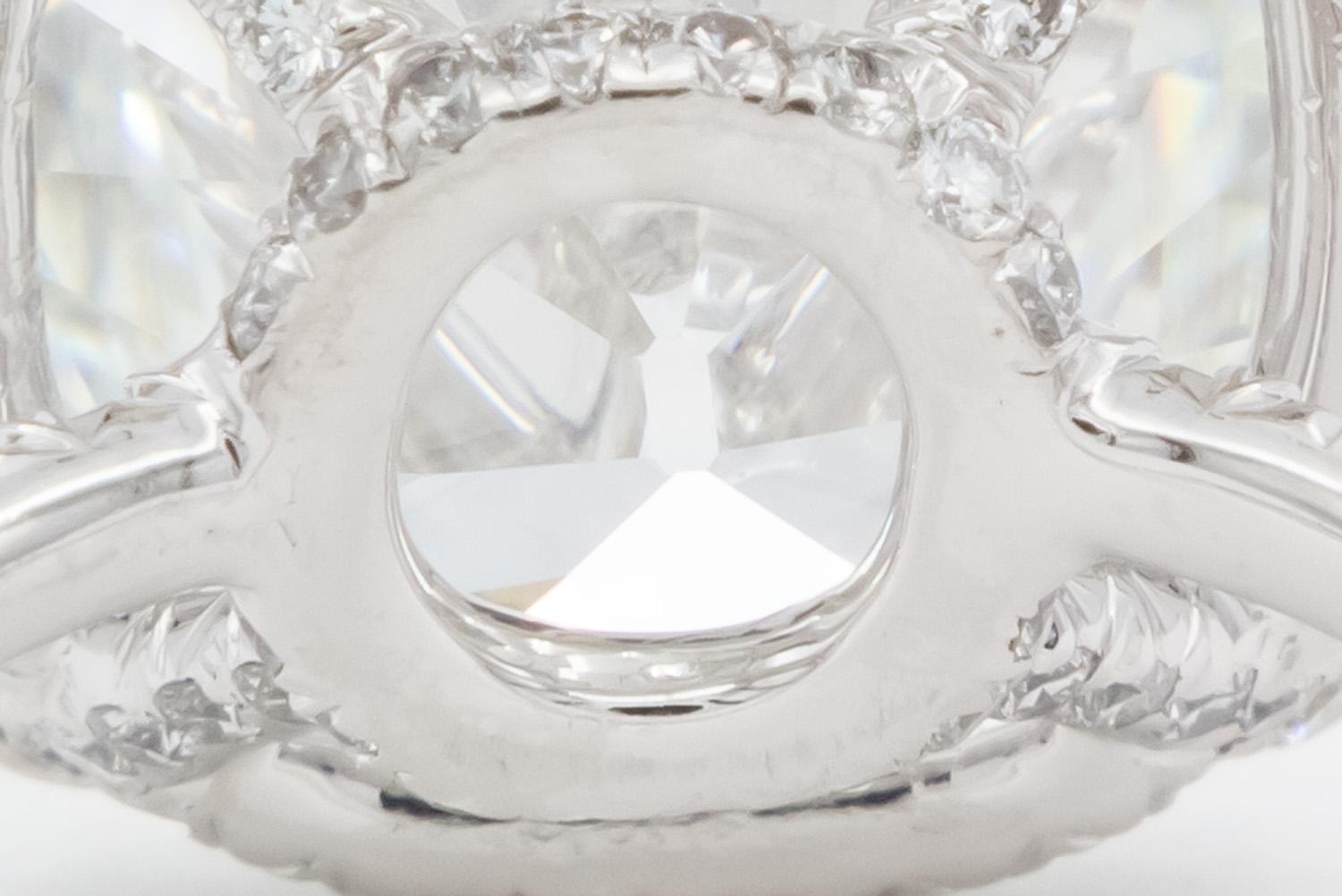 Anello Vintage Harry Winston in platino e diamanti antichi a cuscino 11,56ctw GIA F/VS2 in vendita 1