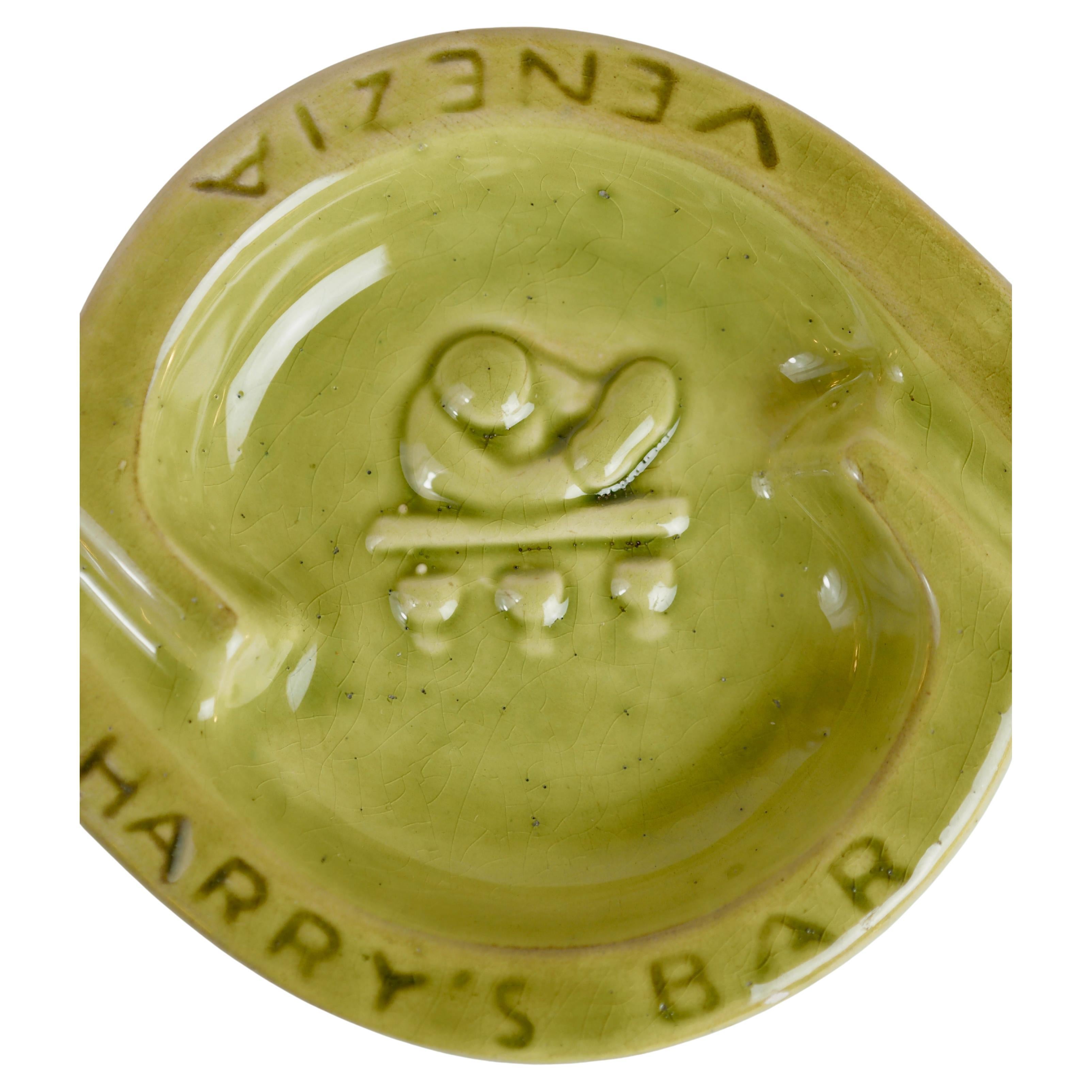 Vintage Harris's Bar Venezia Ceramic Ashtray - Mid-Century Modern Icon en vente