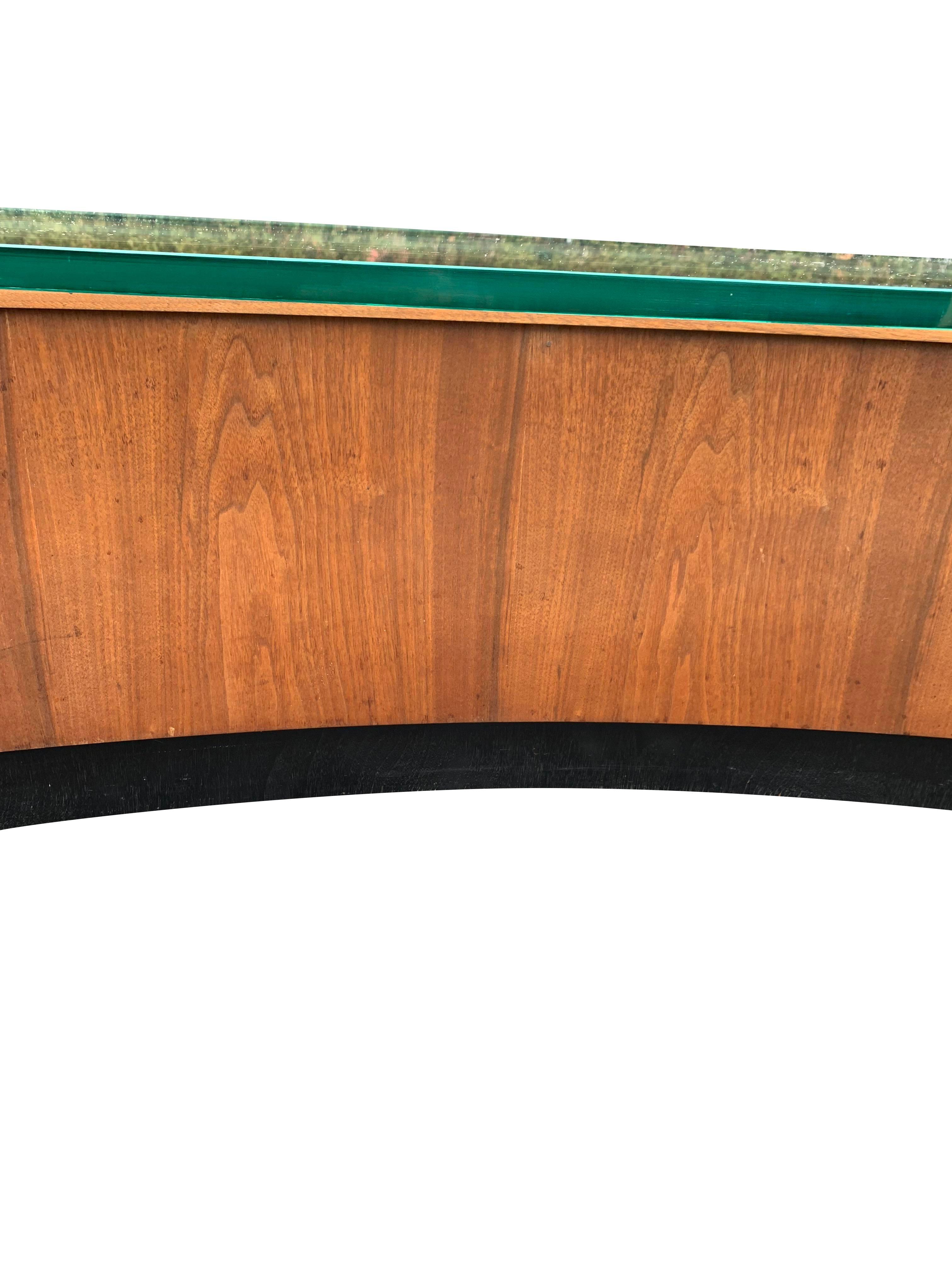Moderne Table basse moderne de style Harvey Probber avec plateau en verre en vente