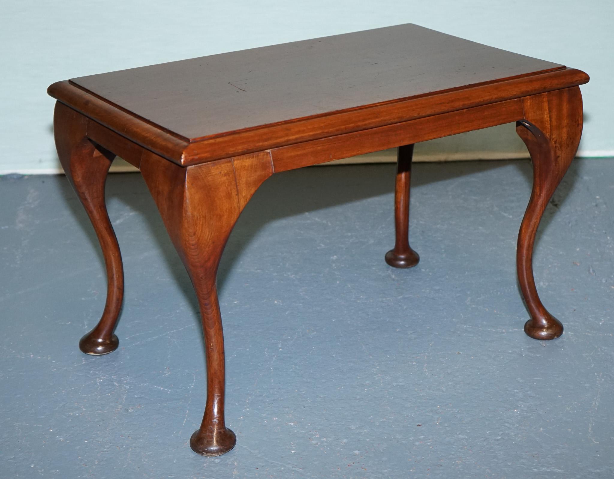 ViNTAGE HARWOOD QUEEN ANNE STYLE LOW TABLE (Britisch) im Angebot