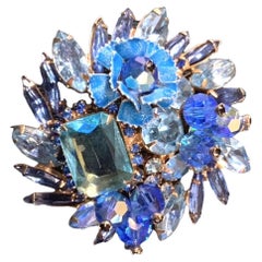 Broche vintage HATIE CARNEGIE