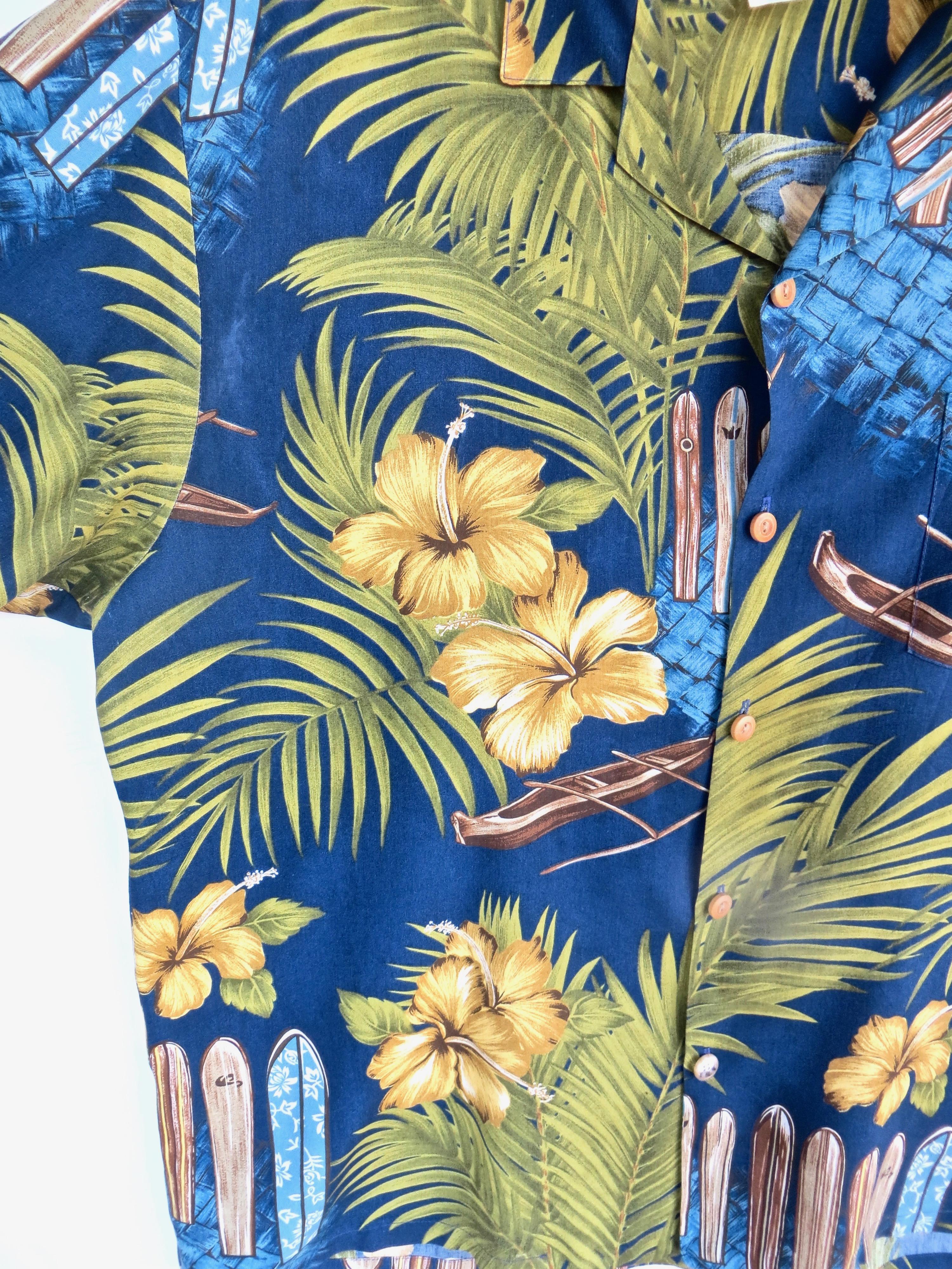 Fait à la machine Chemise hawaïenne vintage, planche de surf et motif floral tropical local, pour hommes, grande taille en vente