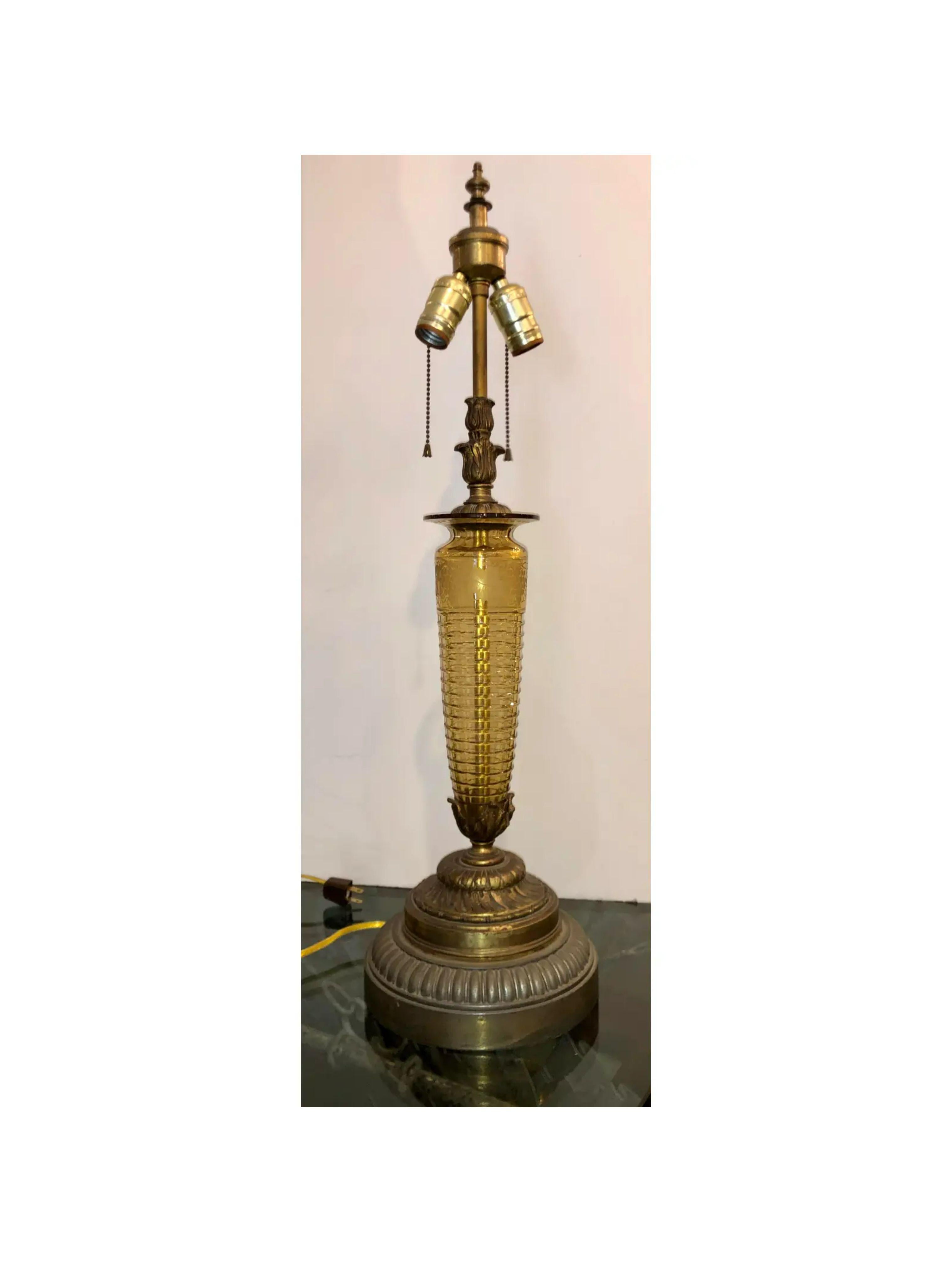 Art déco Lampe de bureau vintage Hawkes en cristal ambré Pairpoint, années 1930 en vente