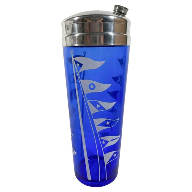 https://a.1stdibscdn.com/vintage-hazel-atlas-nautical-theme-cobalt-blue-glass-cocktail-shaker-for-sale/f_73712/f_359450321693420513875/f_35945032_1693420514212_bg_processed.jpg?width=768