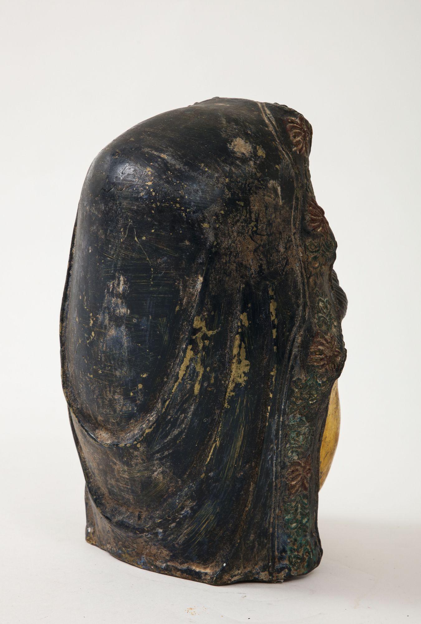 Fino al XVIII secolo Testa di Quan Yin vintage in vendita