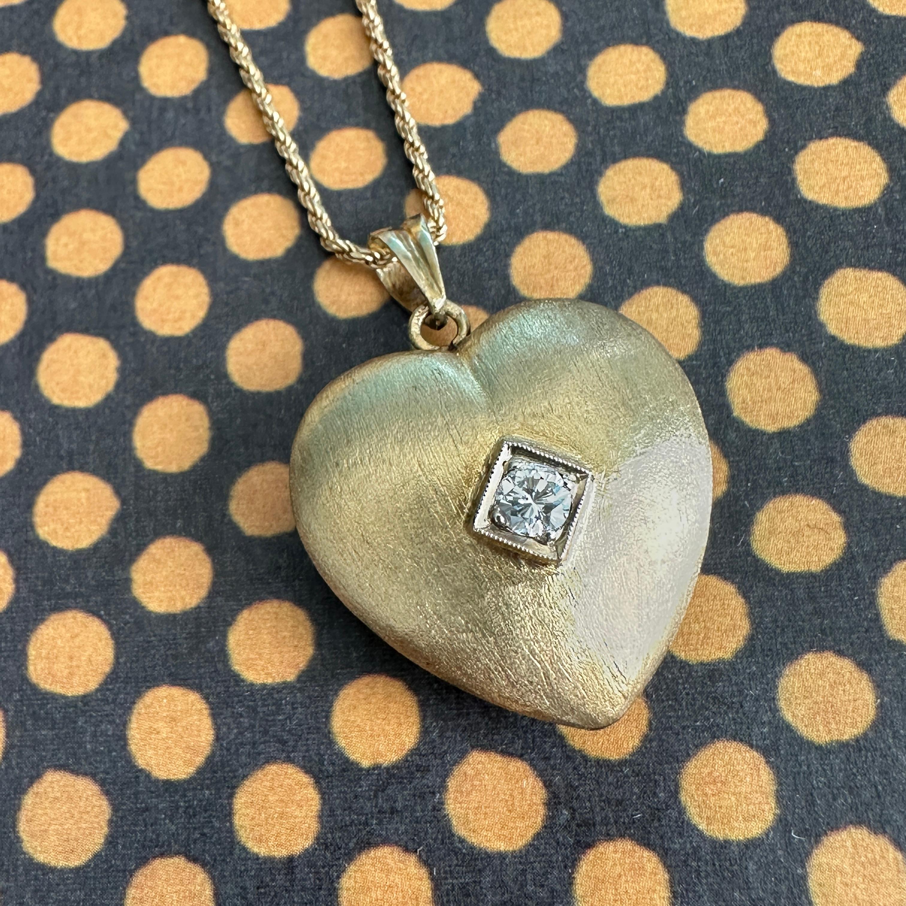 Vintage Heart 14K Diamond Pendant Necklace For Sale 4