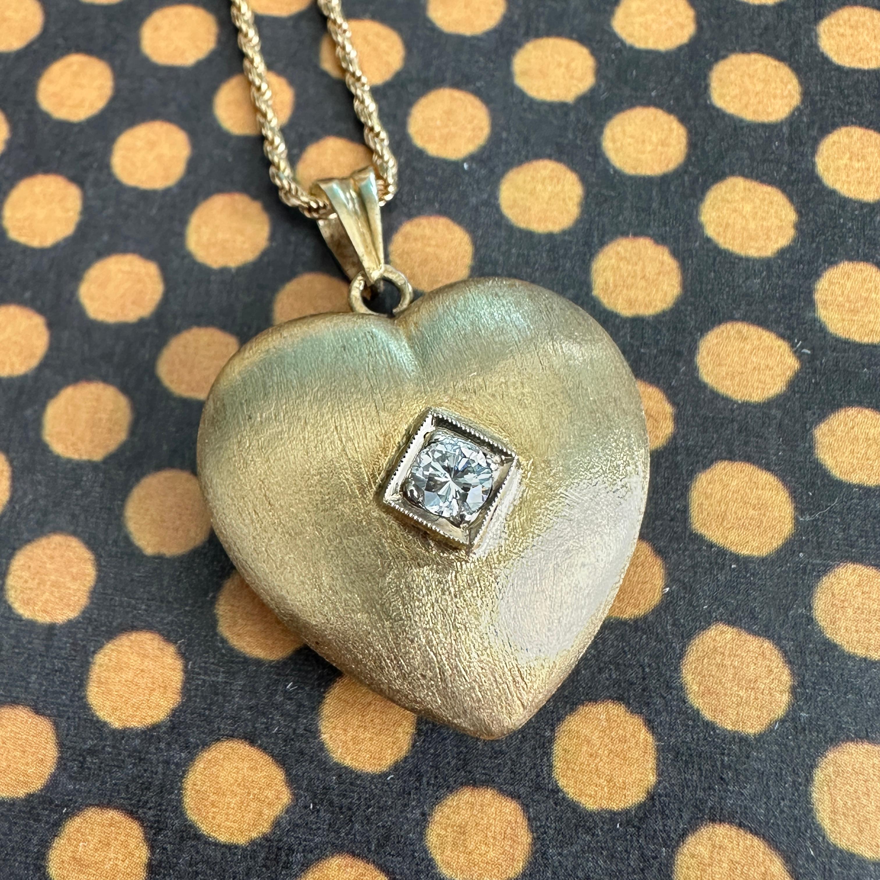 Vintage Heart 14K Diamond Pendant Necklace For Sale 5