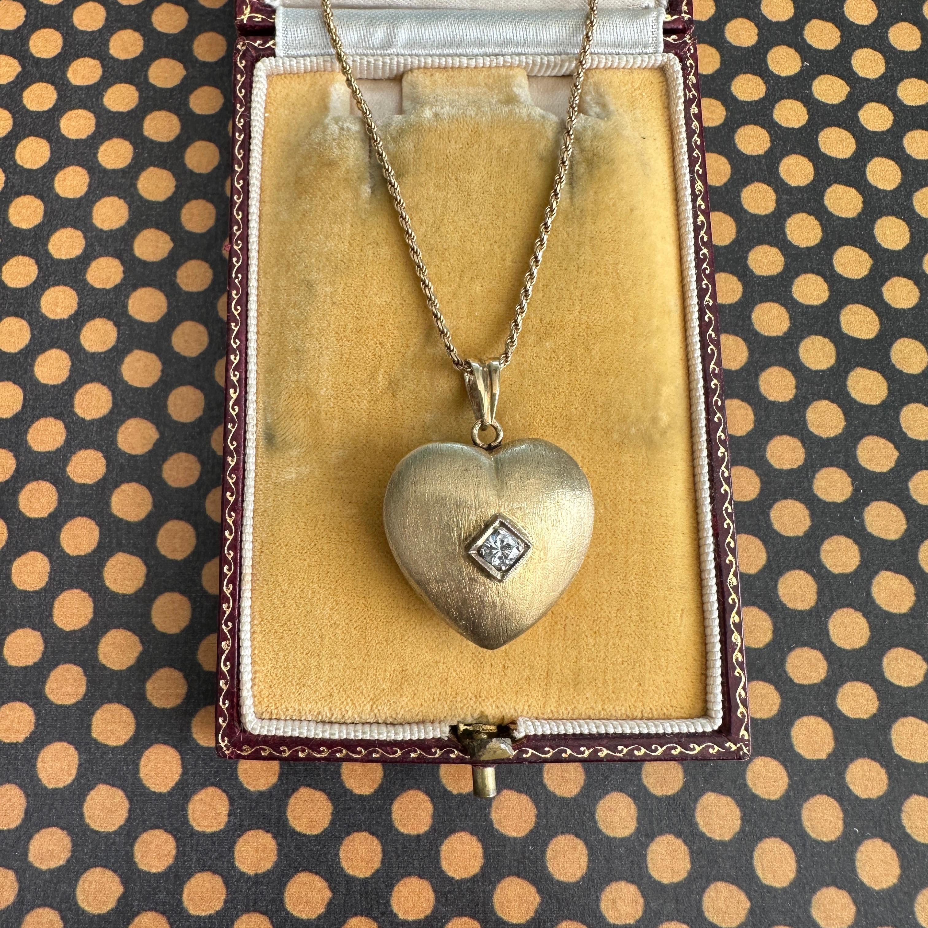 Vintage Heart 14K Diamond Pendant Necklace For Sale 9