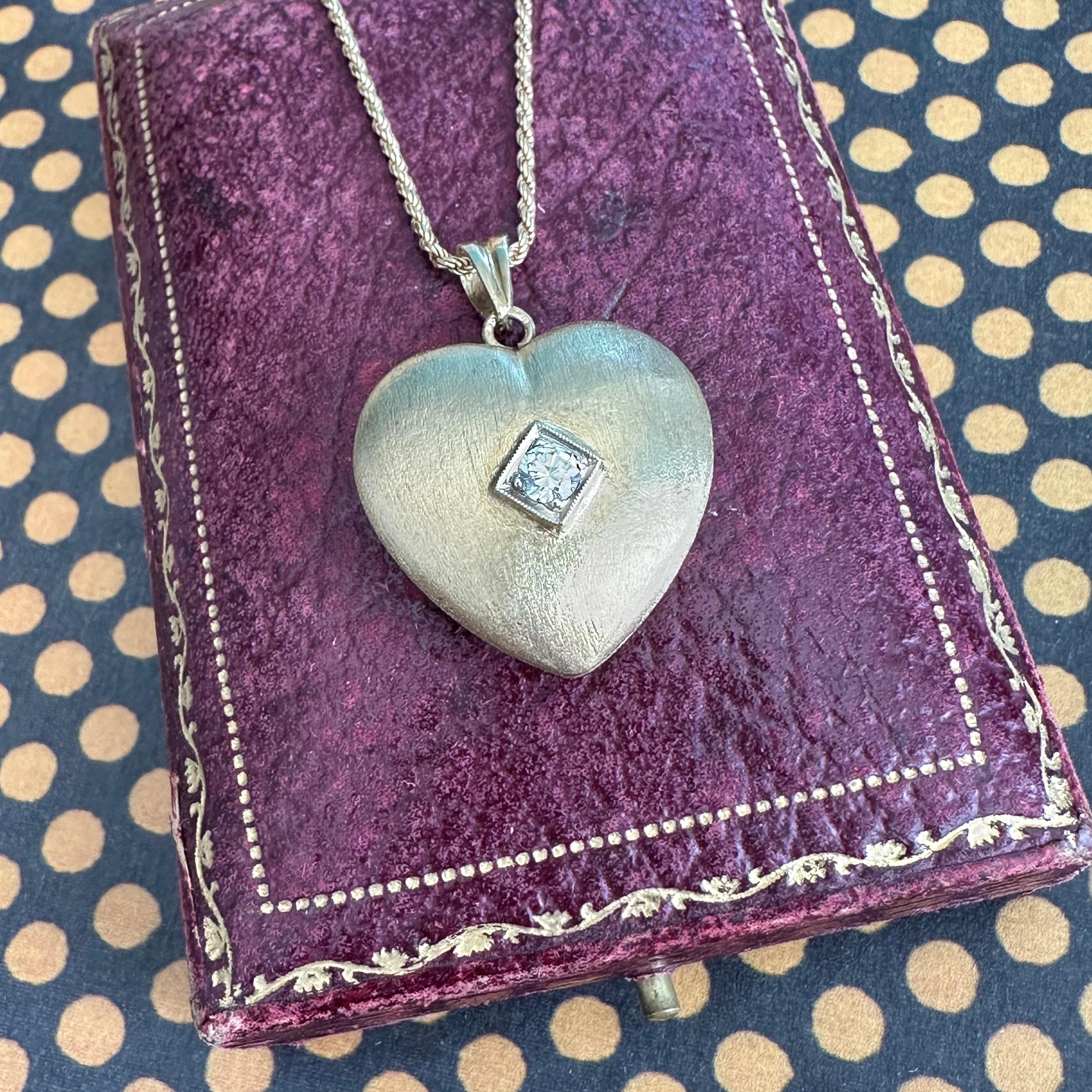 Vintage Heart 14K Diamond Pendant Necklace For Sale 10