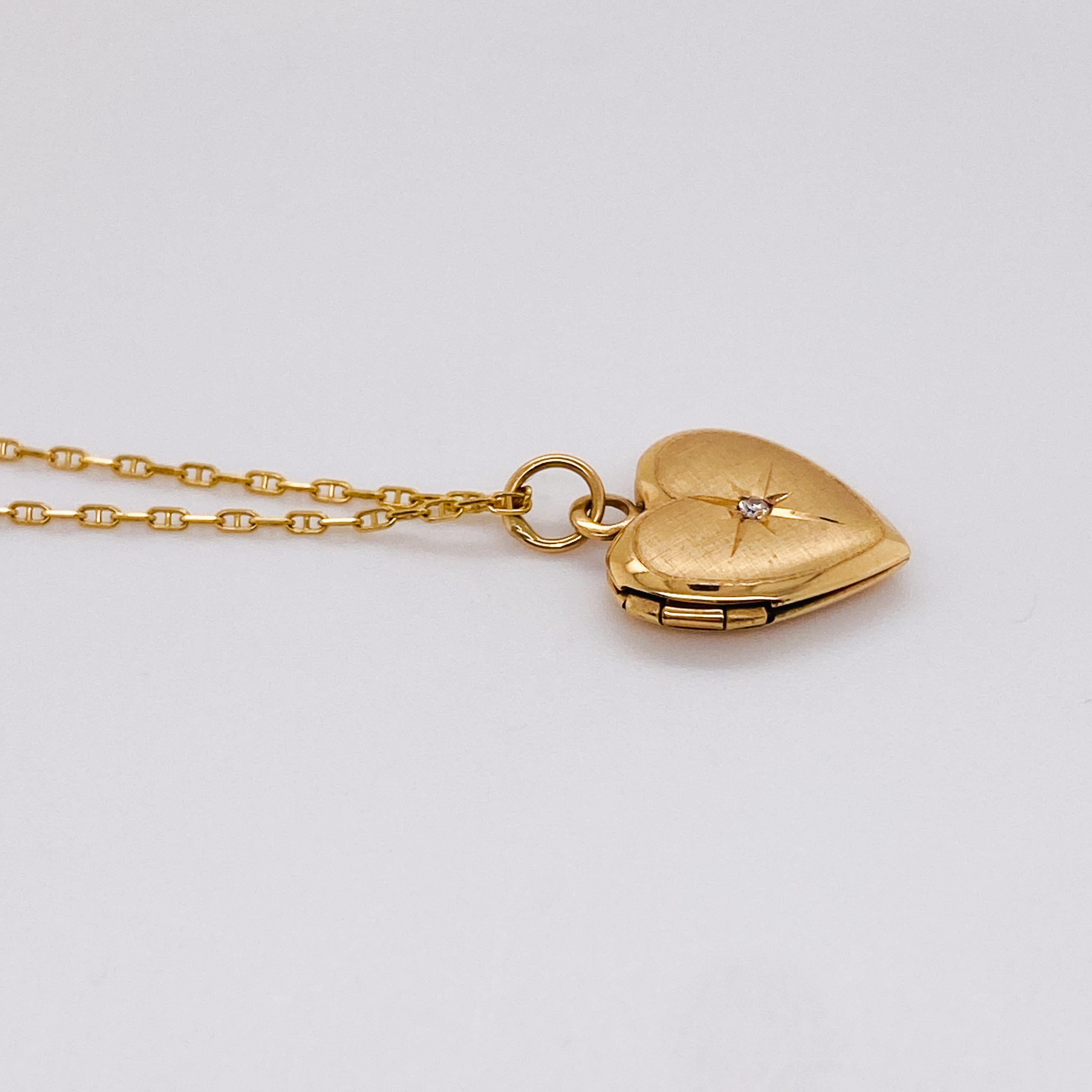 Retro Vintage Heart Diamond Locket Necklace in 14K Yellow Gold with Anchor Link Chain For Sale