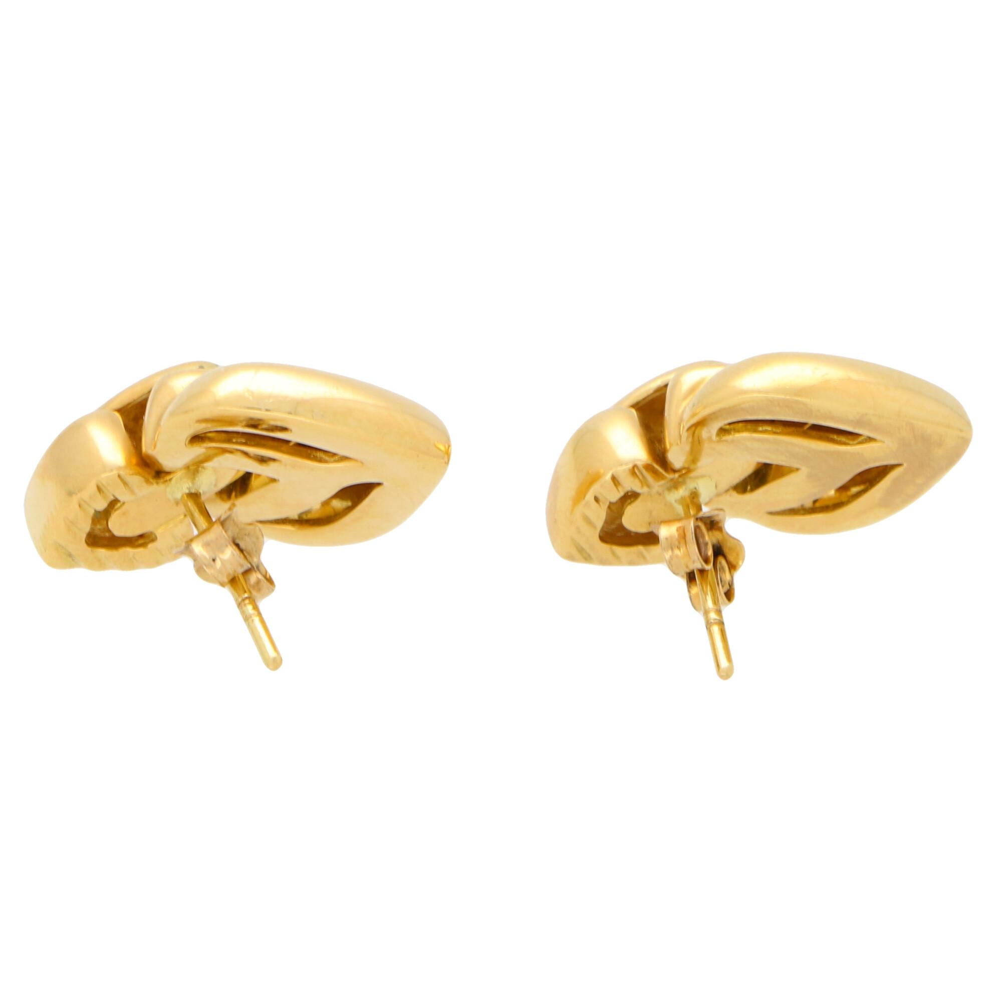 Vintage Heart Drop Earrings Set in 18 Karat Yellow Gold 1