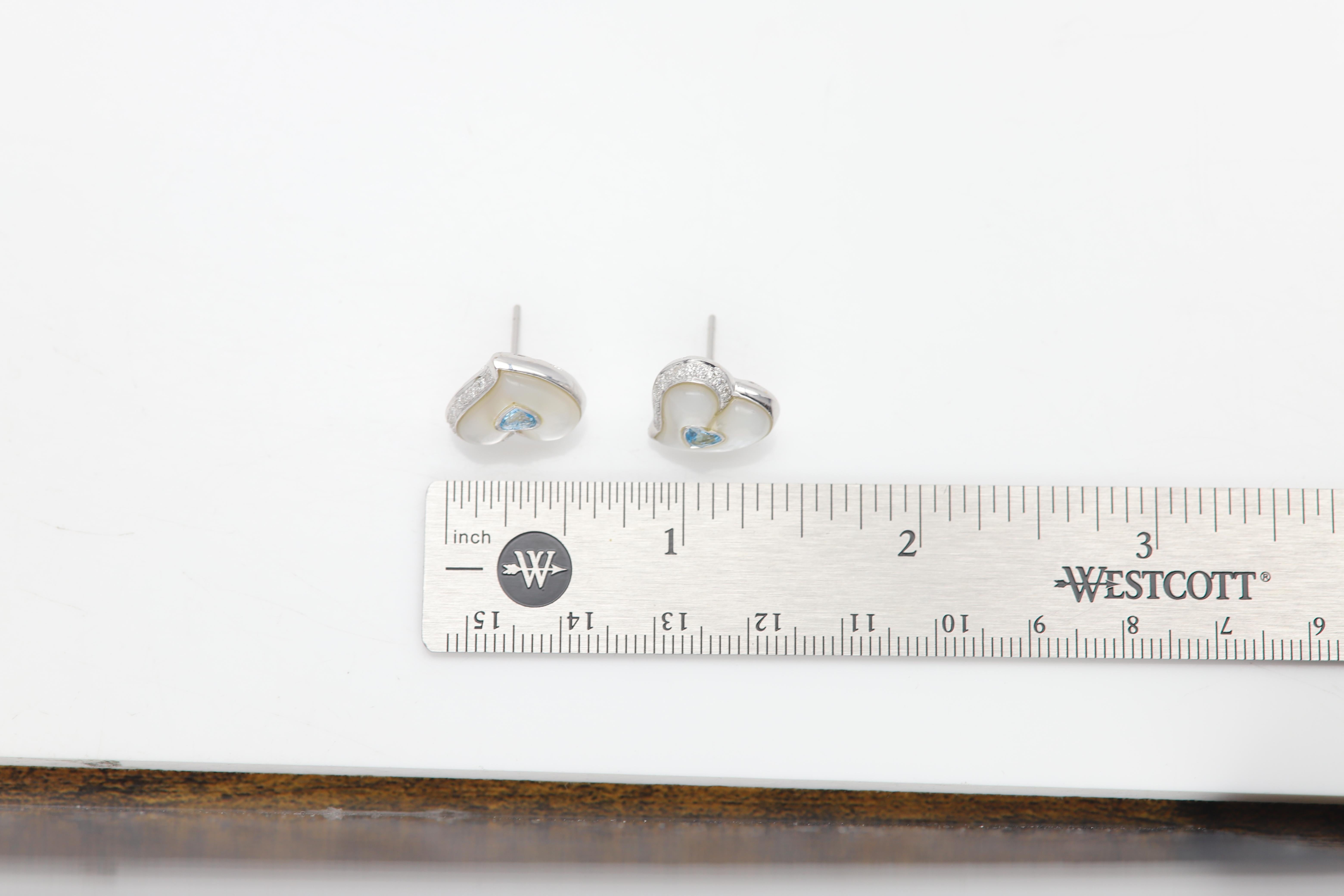 Vintage Heart Earrings mother of pearl 18 Karat White Gold Blue Topaz heart For Sale 4