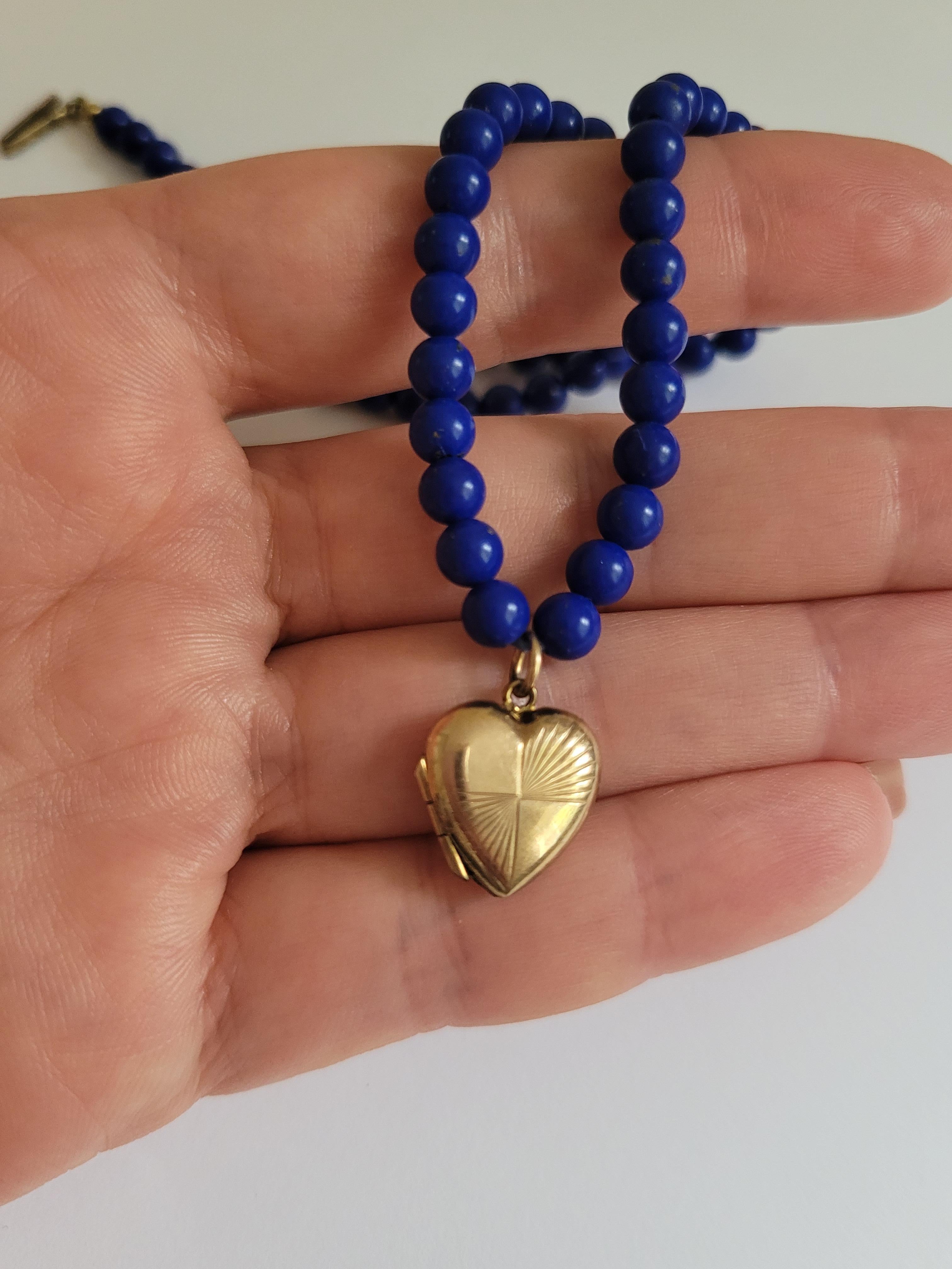 Vintage Heart Locket and Lapis Lazuli Beads necklace In Good Condition For Sale In Boston, Lincolnshire