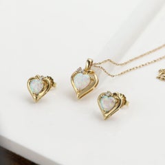 Vintage Heart Opal Pendant Earring set 10 Karat Yellow Gold Opal Necklace