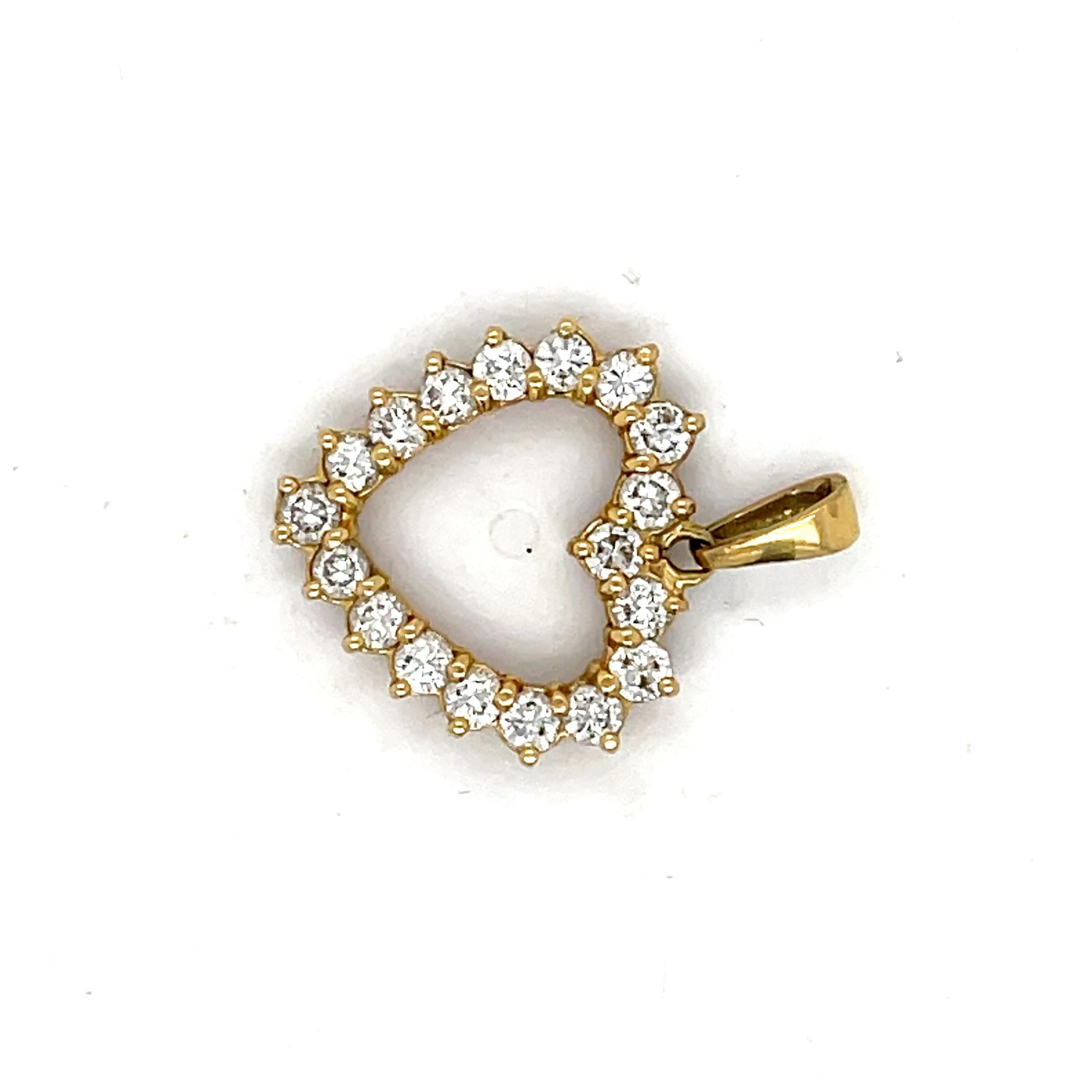 Vintage Heart Pendant, 0.50CT Natural Diamond Heart Pendant, 18k Yellow Gold For Sale 6
