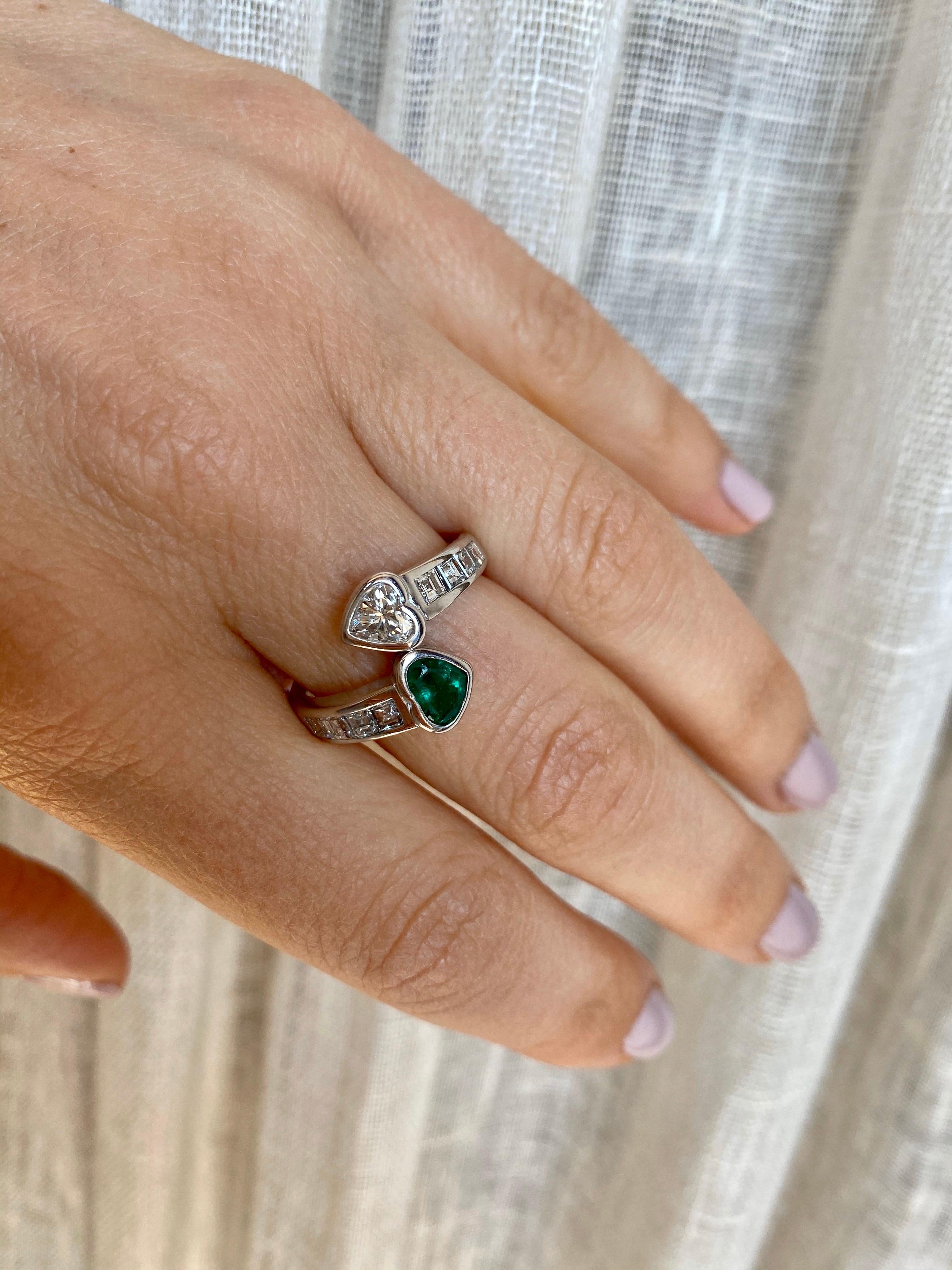 Vintage Hearts Emerald Diamond Vous et Moi Gold Ring 7