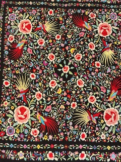 Chal de seda vintage muy bordado