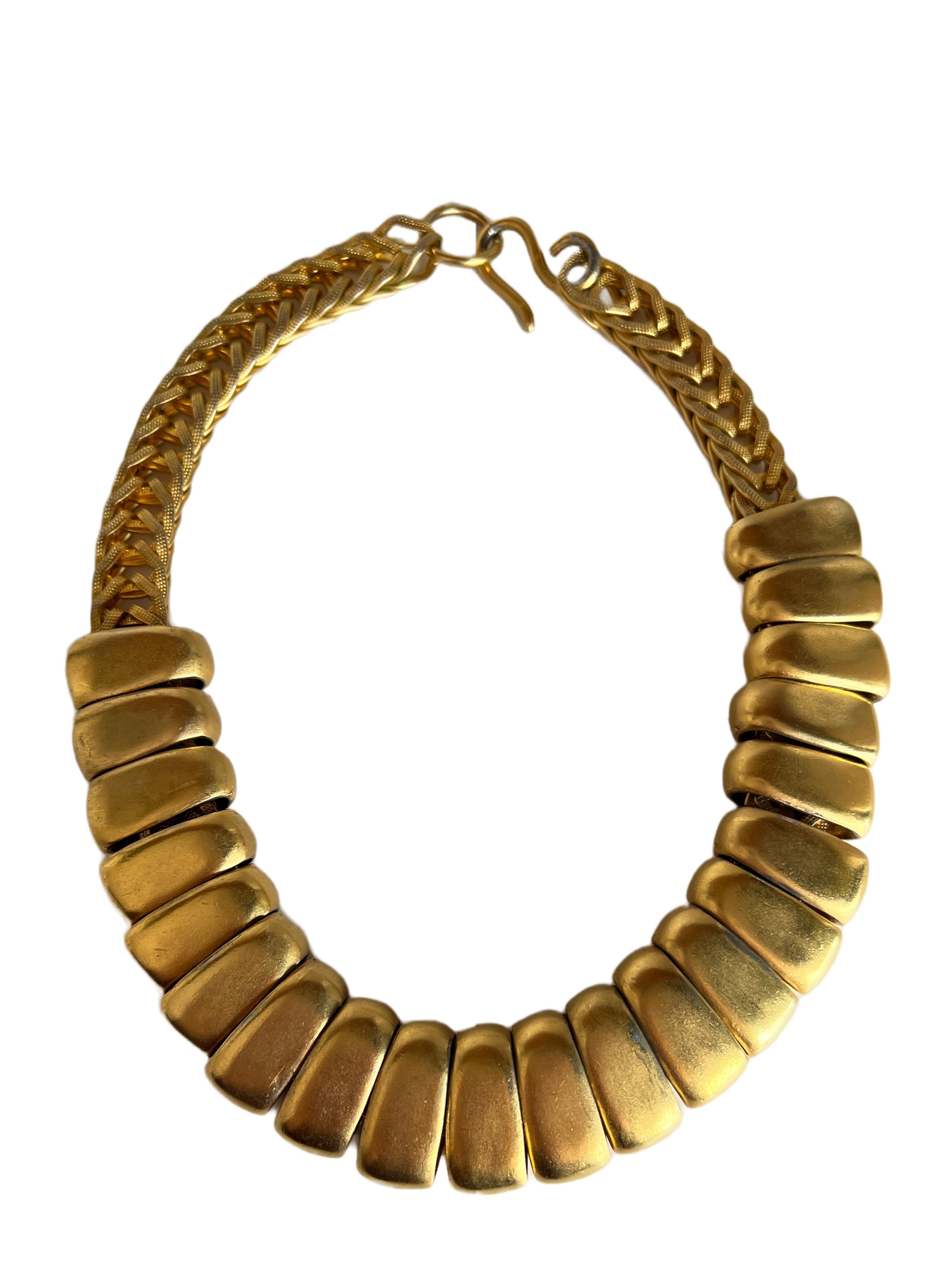 Vintage Heavy '239 Grams' Gold Choker Chunky Statement Necklace In Good Condition In Sausalito, CA