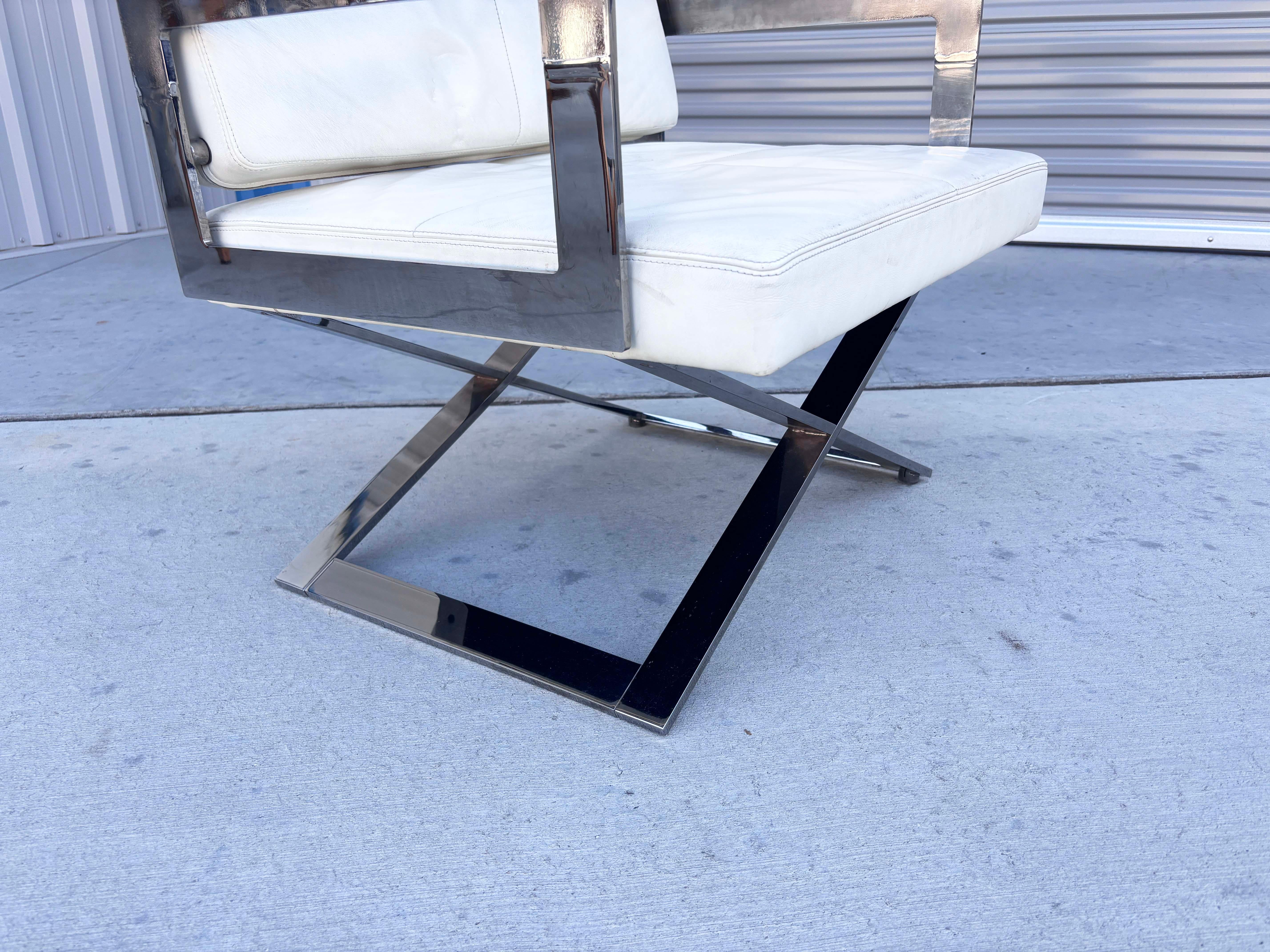 Silla de salón vintage cromada pesada en Bueno estado para la venta en North Hollywood, CA