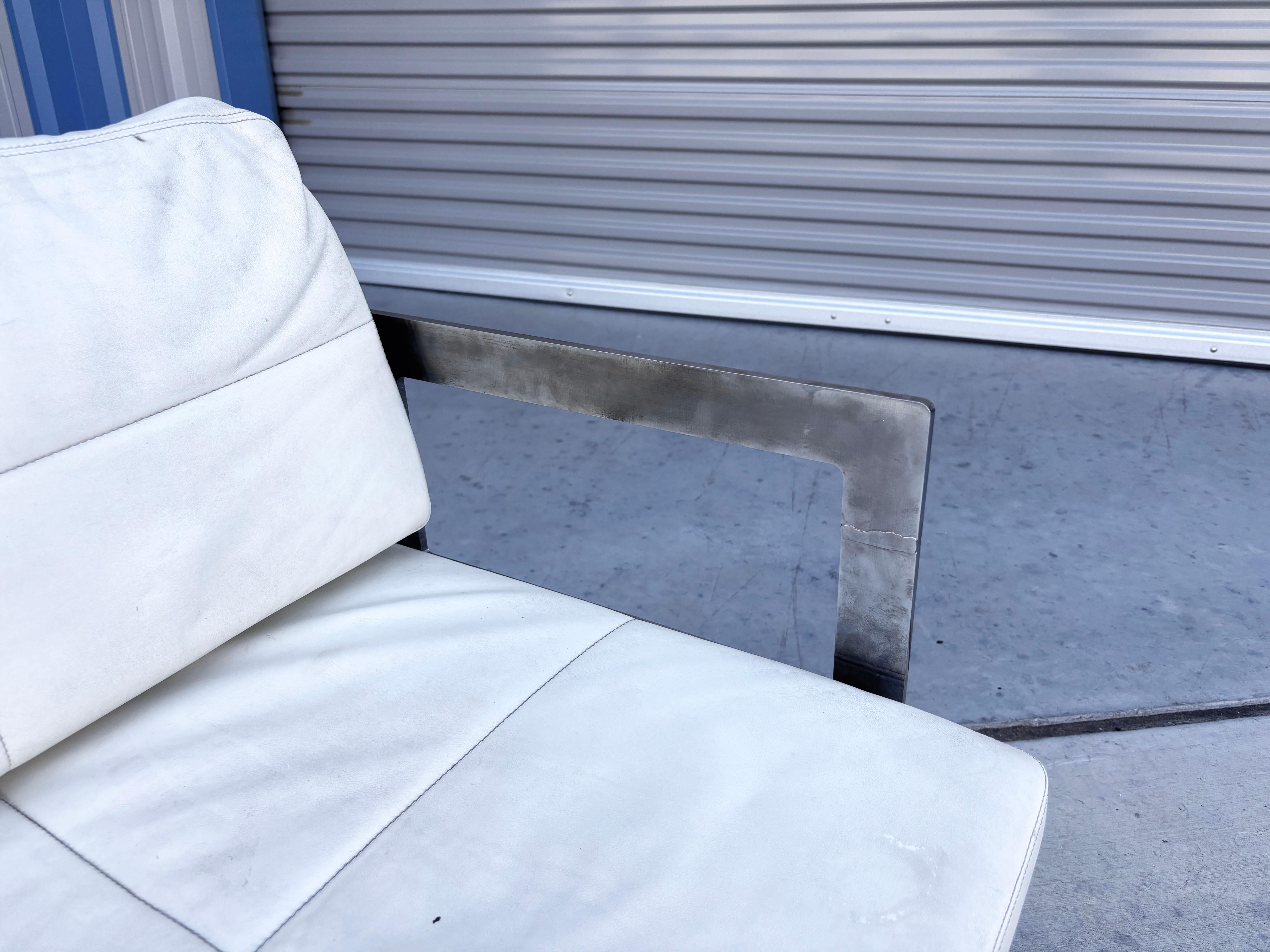 Silla de salón vintage cromada pesada finales del siglo XX en venta