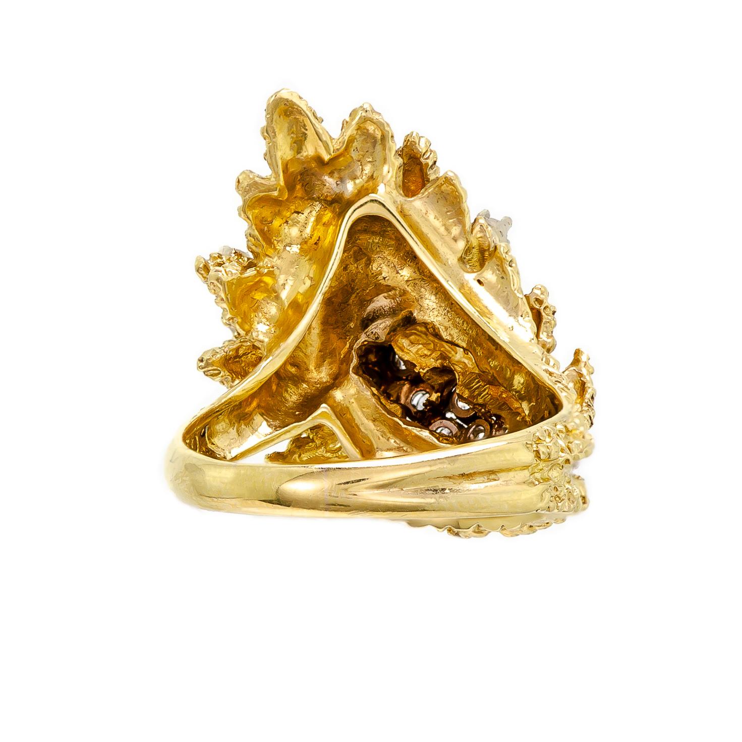 Brilliant Cut Vintage Heavy Circa 1960 18k Yellow Gold Diamond Abstract Ring For Sale