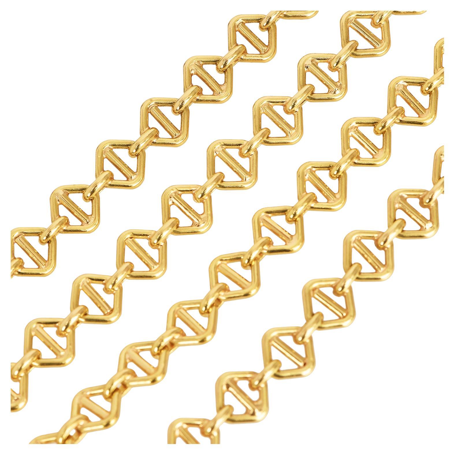 Vintage Heavy Fancy Link-Textured 18K Yellow Gold Necklace 31.5 inches For Sale