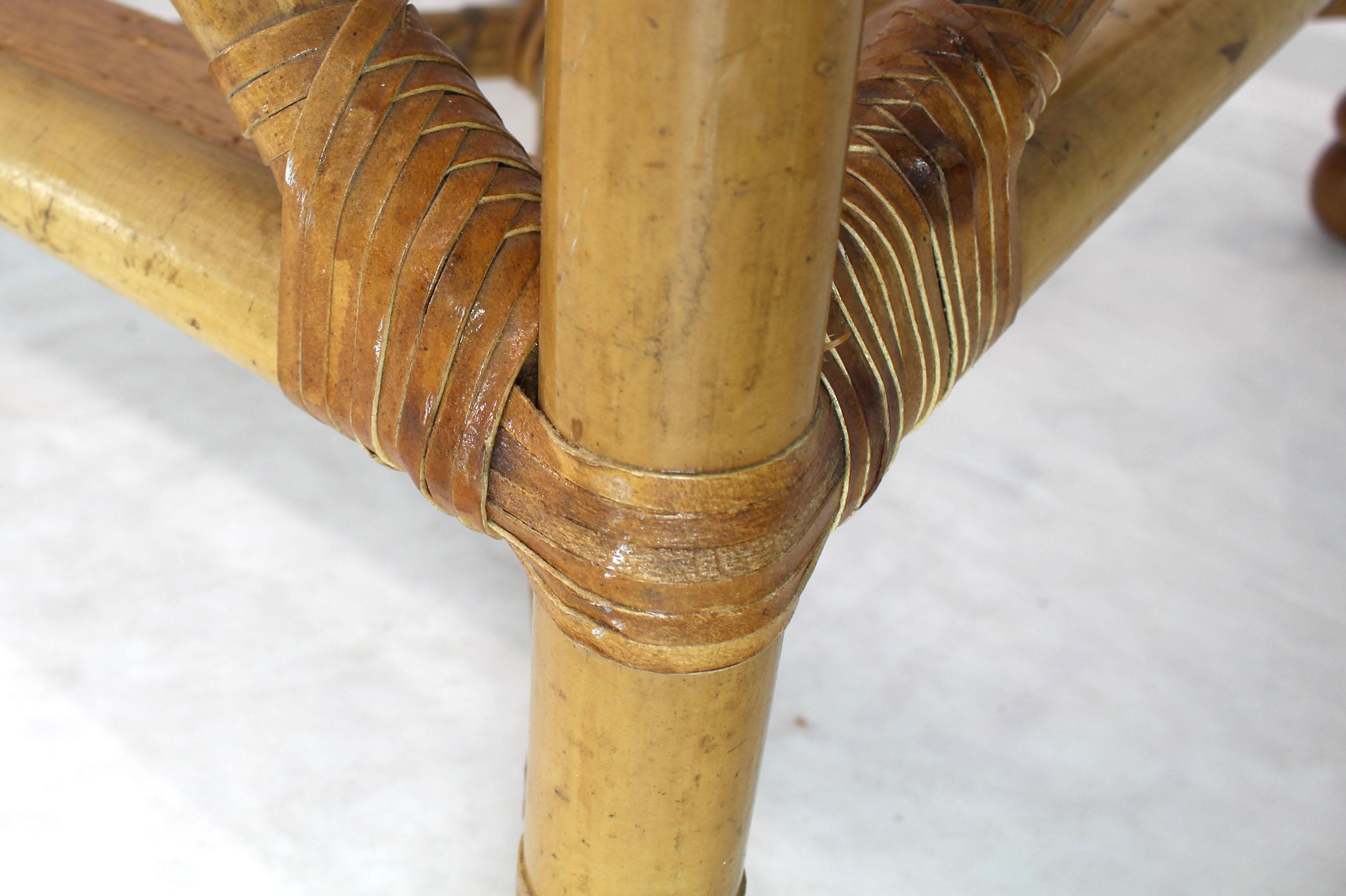 Schwerer X-Fuß-Sofarahmen aus dickem Bambus und Leder, Vintage im Zustand „Gut“ im Angebot in Rockaway, NJ