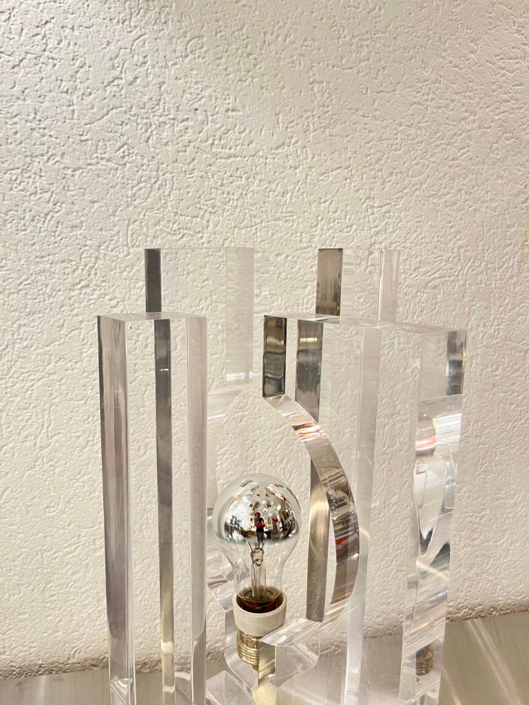 Vintage Heavy Lucite / Acrylic Table Lamp by Sandro Petti for Maison Jansen 1970 en venta 2