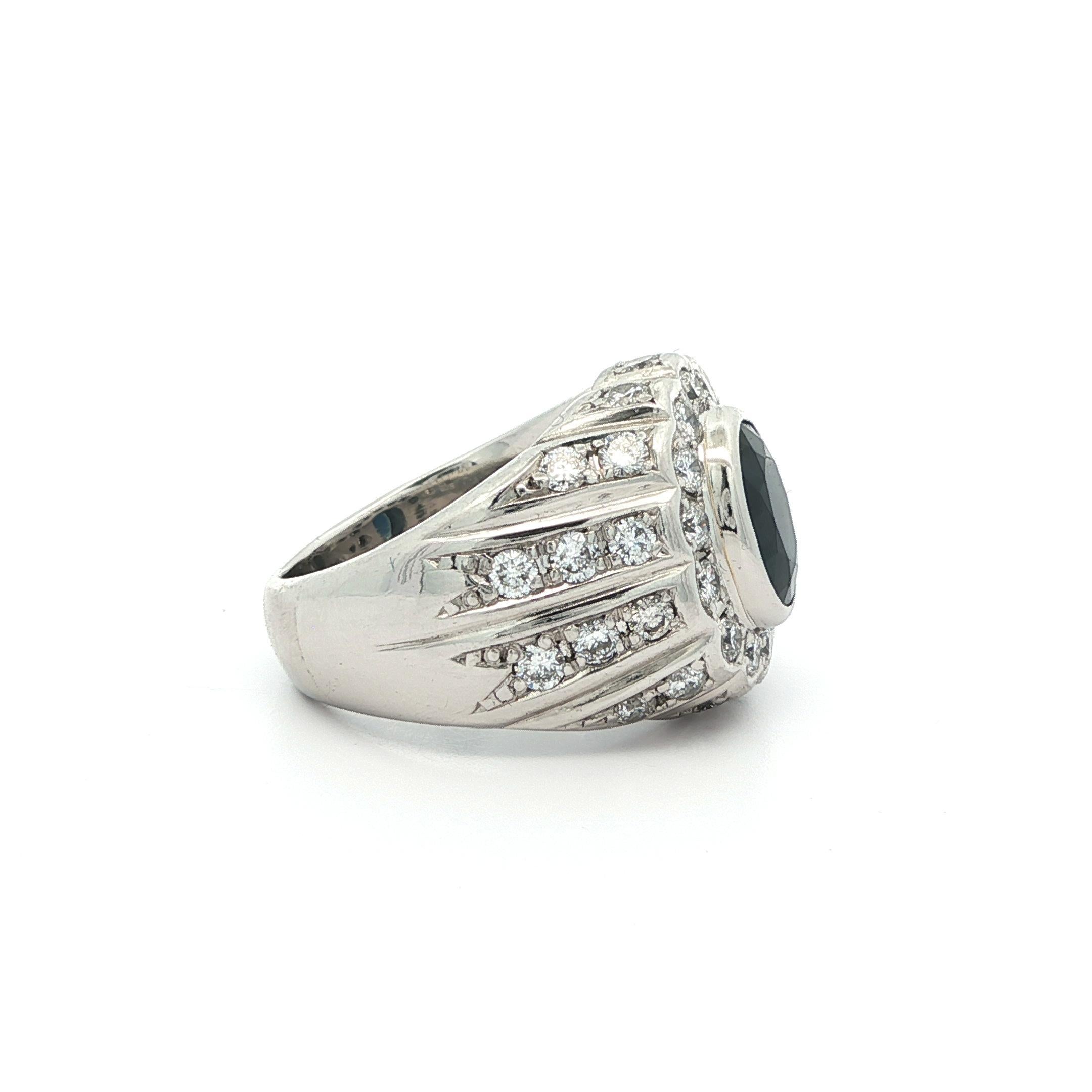 Vintage Heavy Platinum GIA 3.6ctw Bezel Oval Sapphire w/ Diamond Band Ring (Bague en platine lourd GIA 3.6ctw Saphir ovale avec chaton et diamant) en vente 1