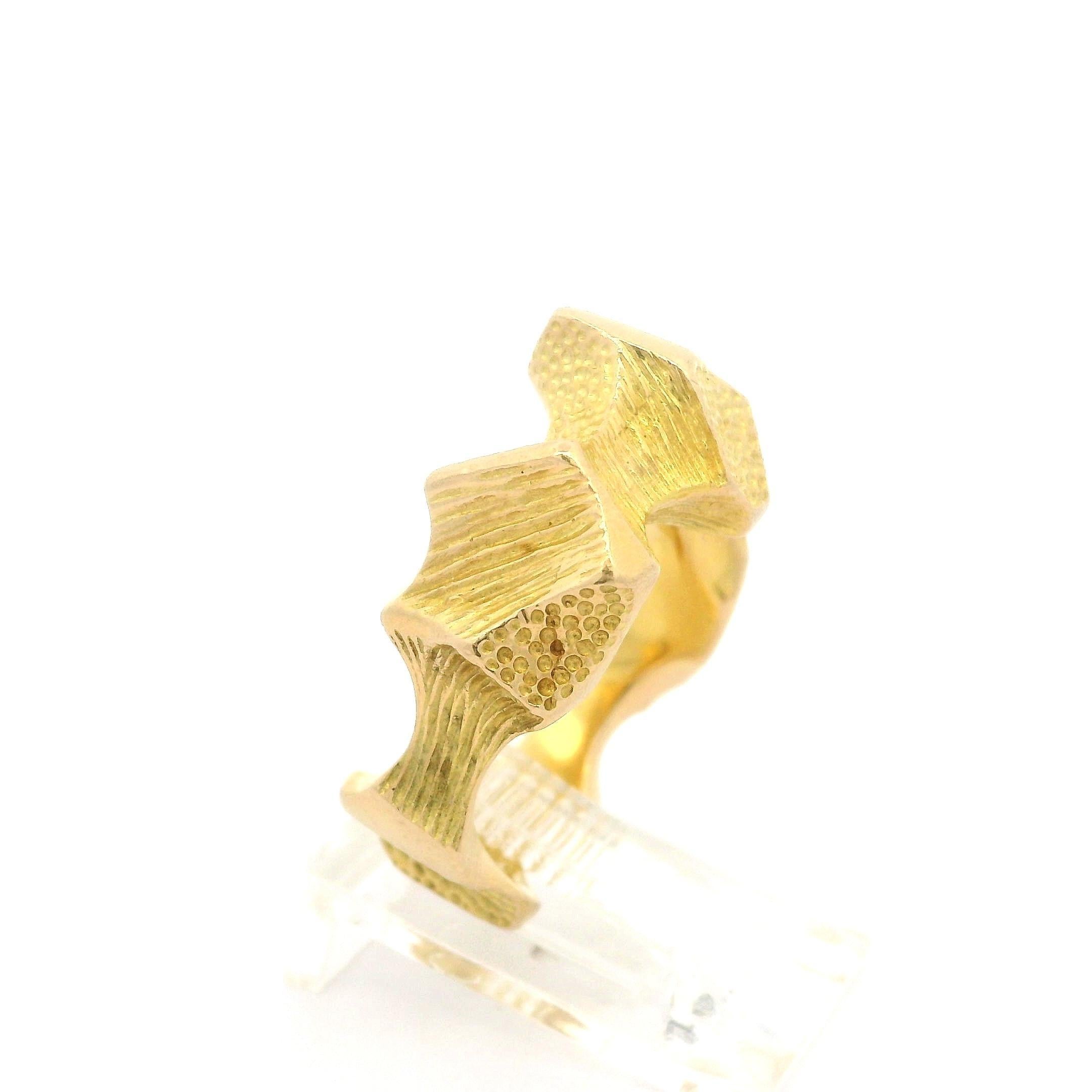 Women's Vintage Heavy Solid 14k Yellow Gold Textured Freeform Band Ring sz 6.5 For Sale