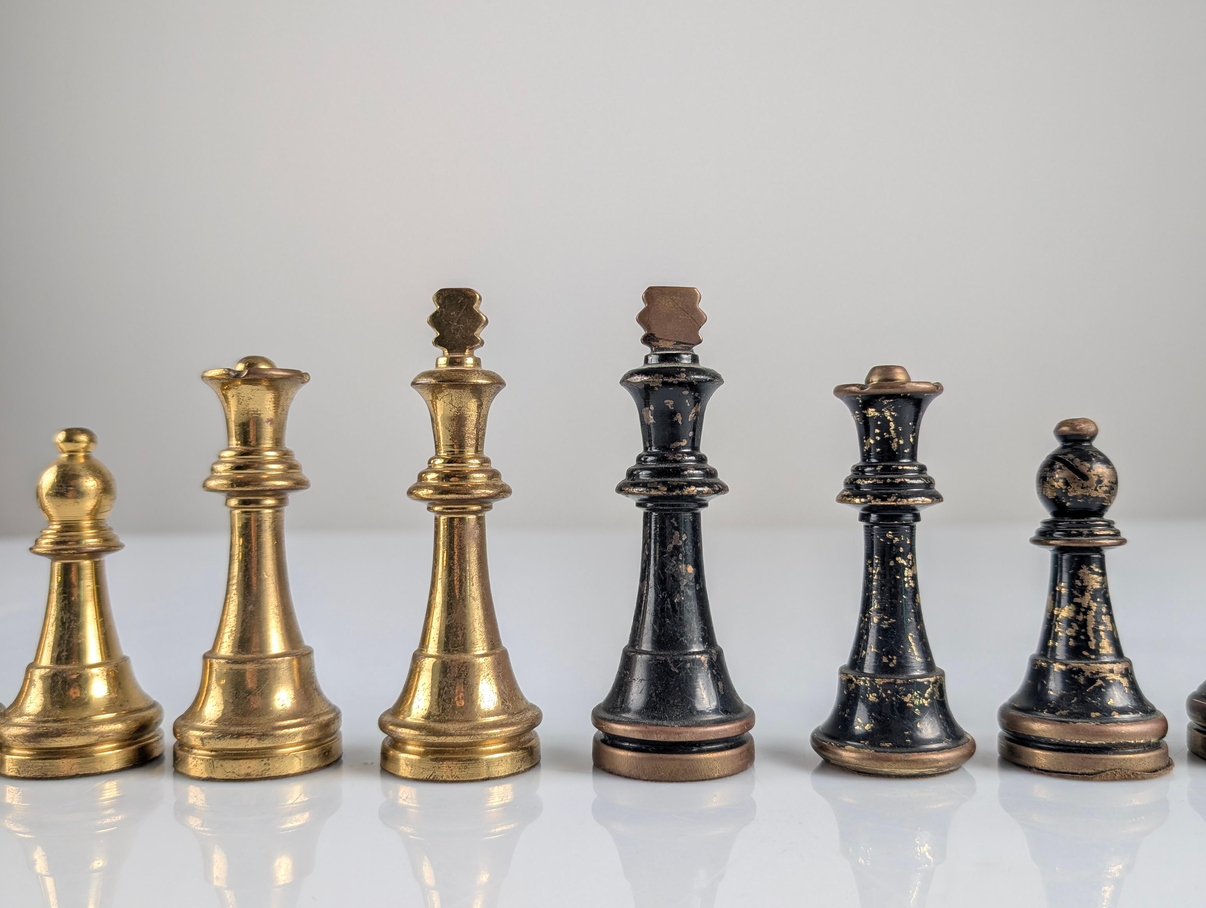 European Vintage Heavyweight Bronze Chess Pieces, Staunton Design, 1970s