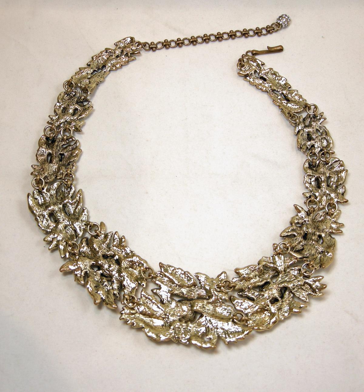 Vintage Heidi Daus Blue & Clear Crystals Bib Necklace In Good Condition In New York, NY