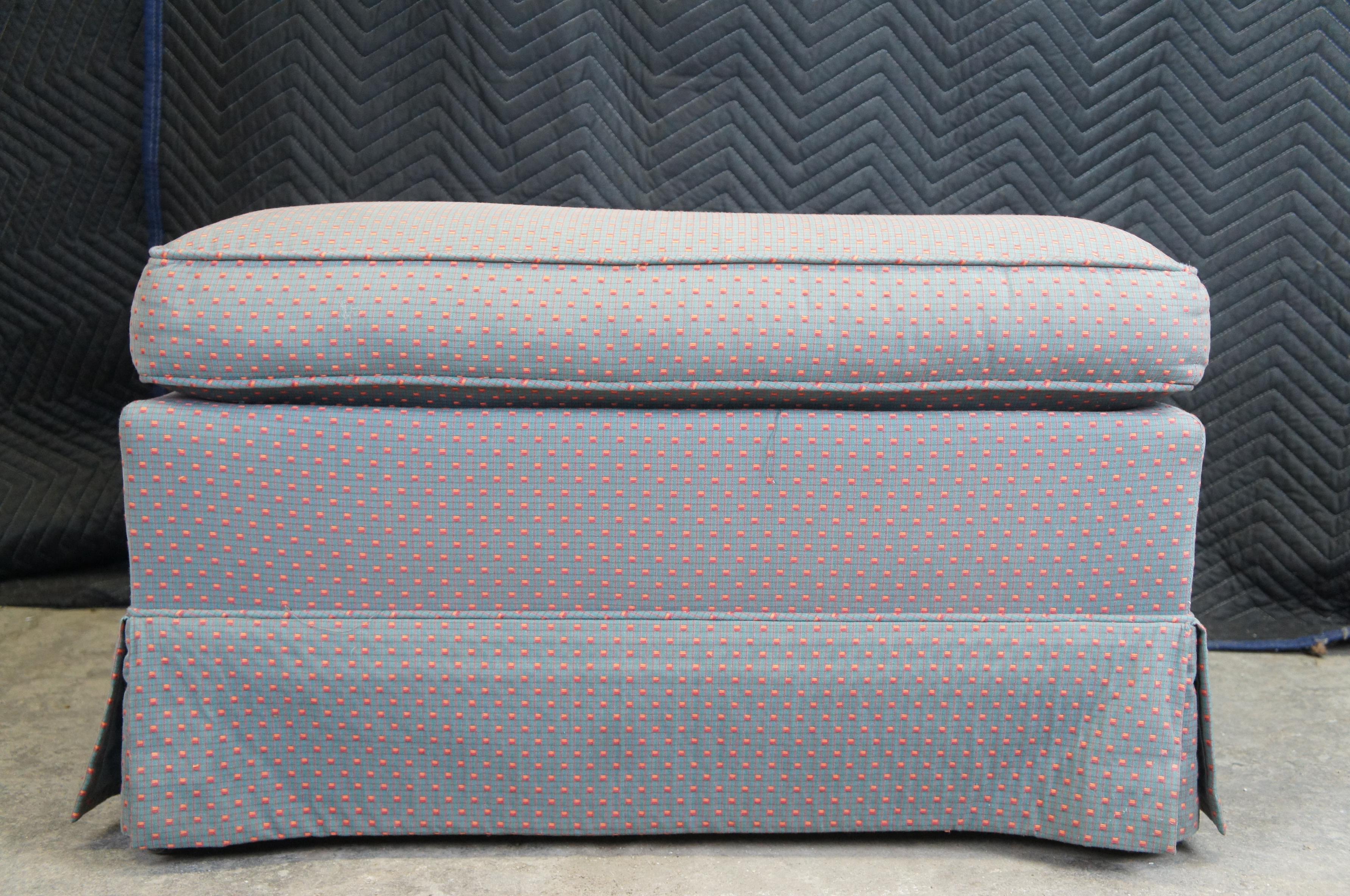 Vintage Heirloom Furniture Polka Dot Upholstered Rolling Ottoman Foot Stool In Good Condition For Sale In Dayton, OH
