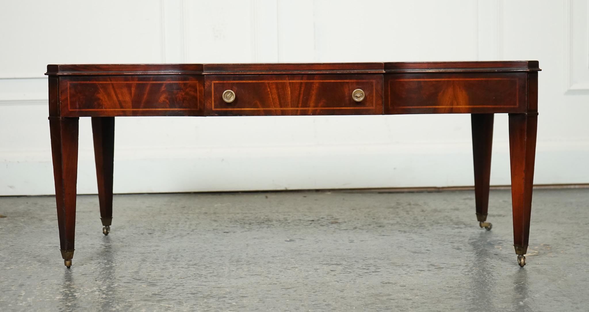 table à café en cuir brun Heirloom Weiman d'époque Bon état - En vente à Pulborough, GB