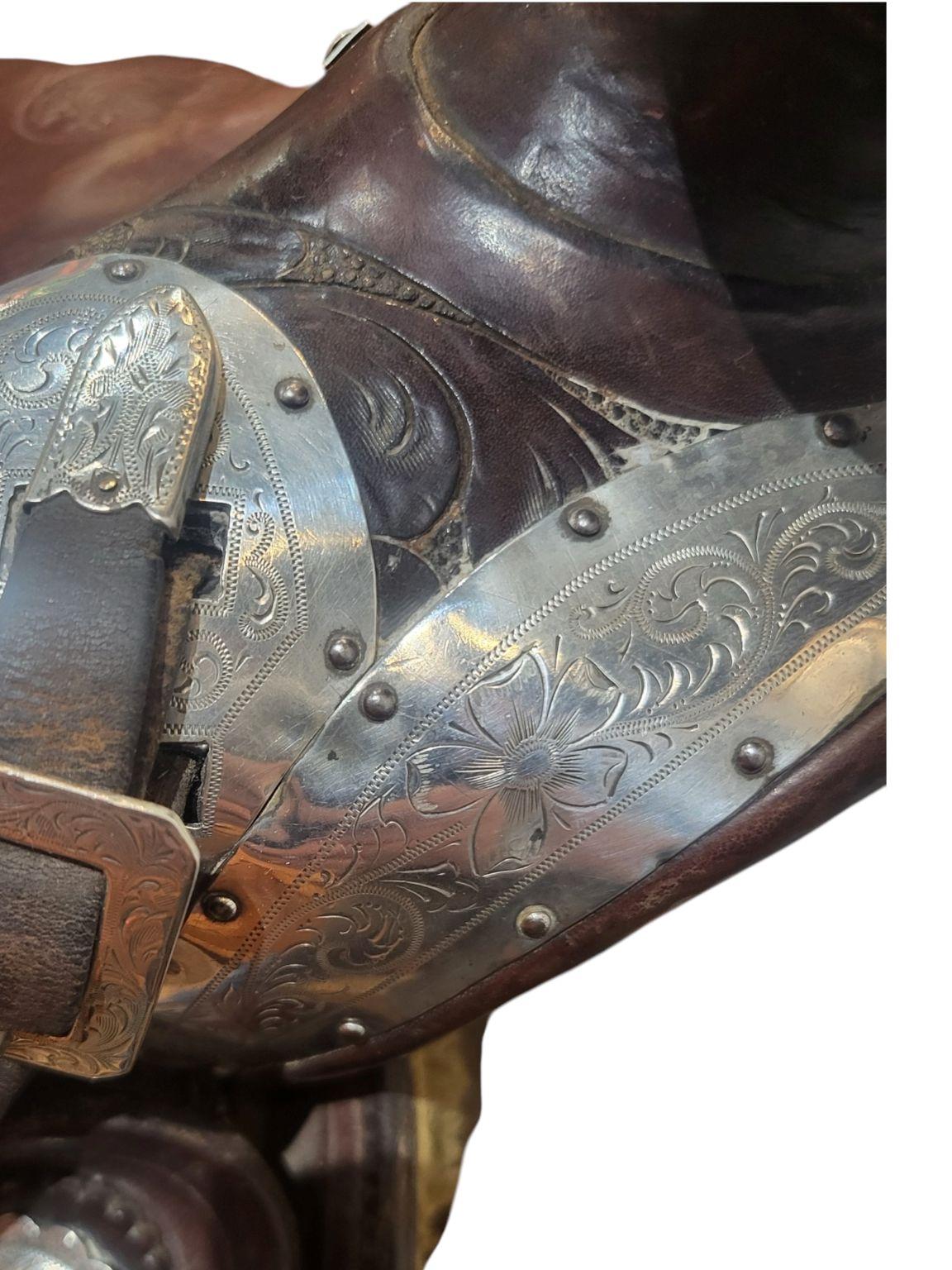 Argento 925 Sella da parata Heiser d'epoca con accenti in argento sterling Bohlin C.C. anni '40 in vendita