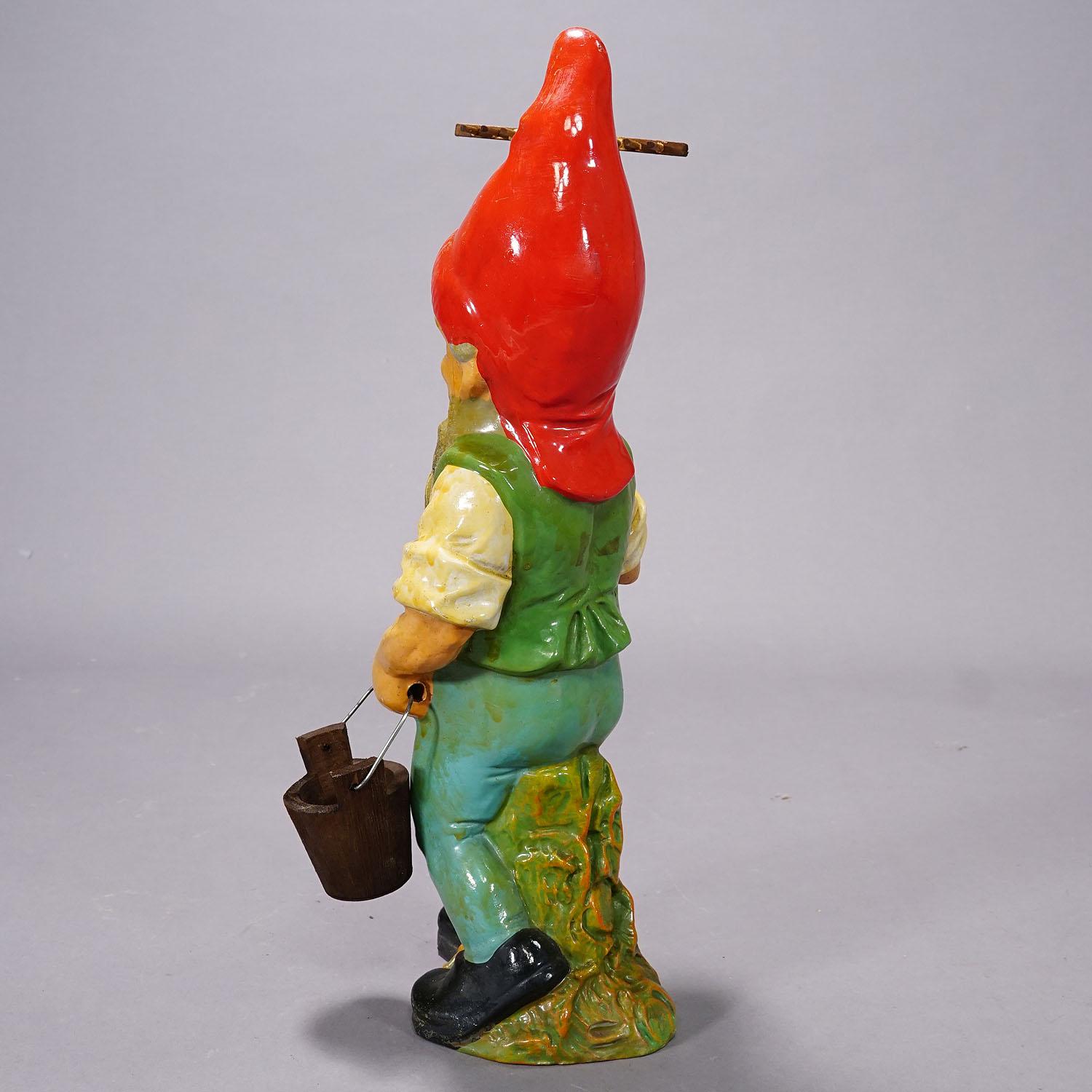 20ième siècle Nain de jardin vintage en terre cuite de Heissner, Allemagne vers les années 1950 en vente