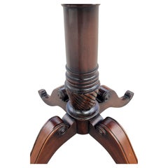 Vintage Hekman Federal Style Stenciled Leather Top Table, circa 1940s