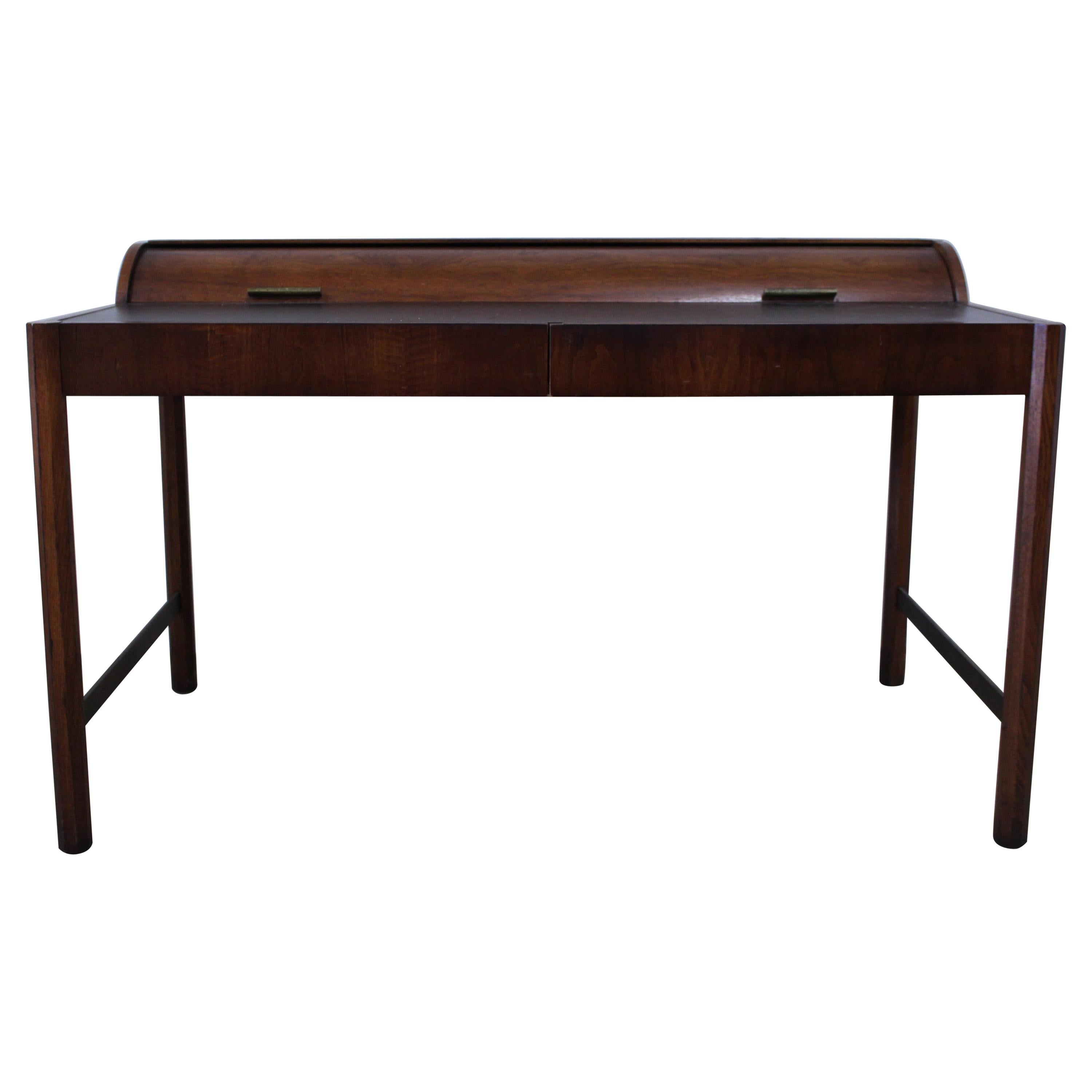 Vintage Hekman Furniture Mid-Century Modern Desk with Cylinder Roll For Sale